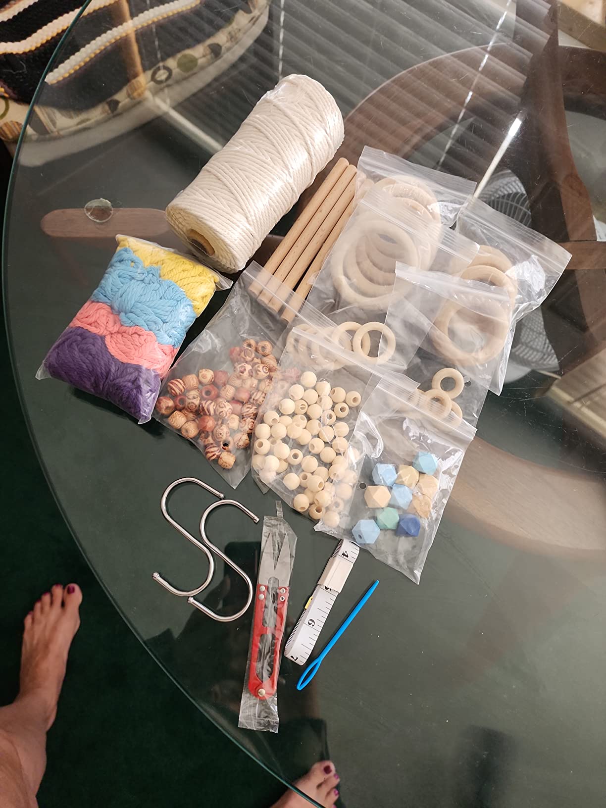 Hdviai Macrame Plant Hanger Kit, 3mm x 220Yards Cord for Adult Beginners DIY Macrame Wall Hanging Kit, with 2Pcs Wooden Dowels + Beginner's Manual + Soft Ruler+ Five Wooden Beads customer photo 2
