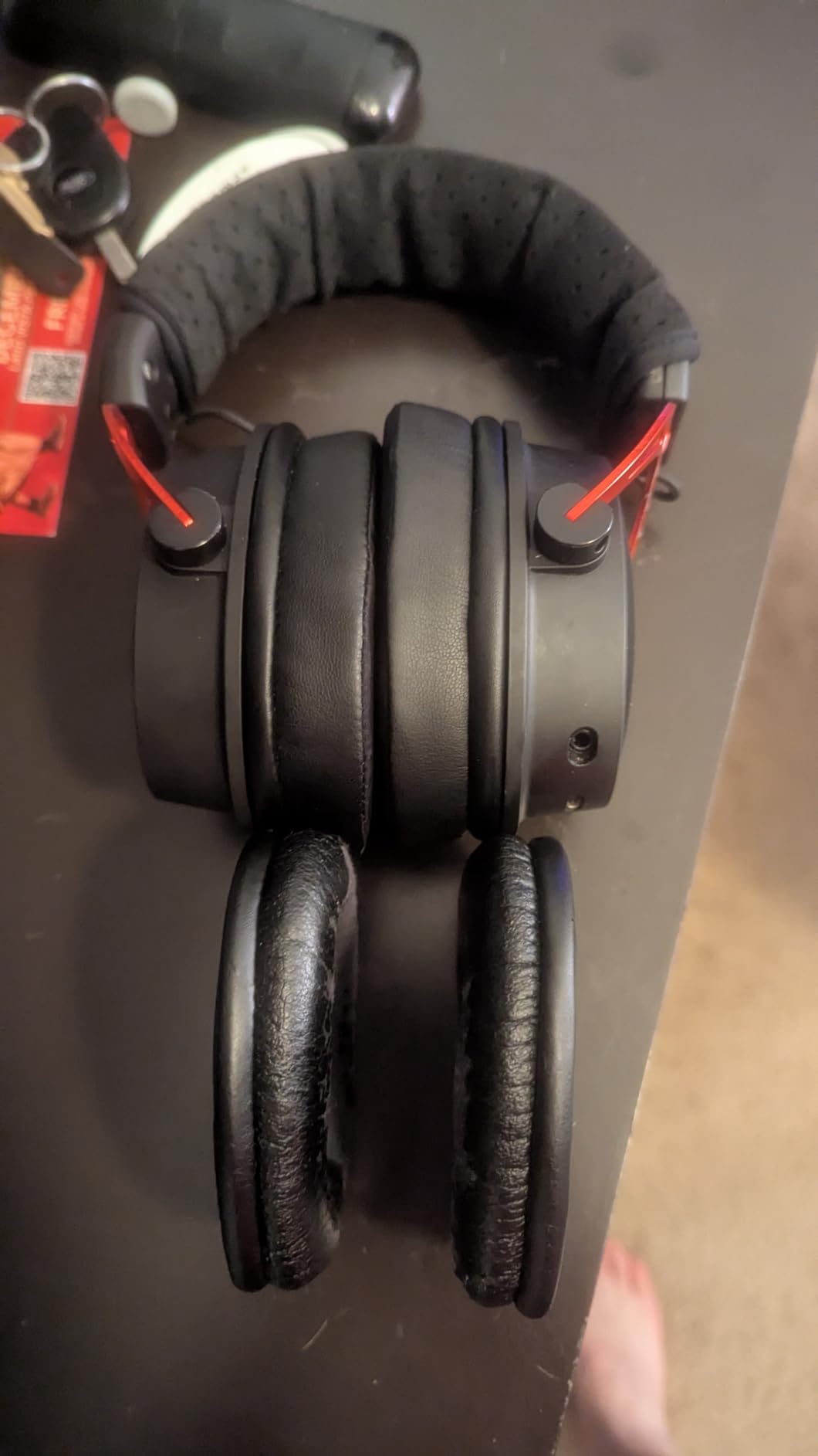 HyperX Cloud Alpha Wireless - Gaming Headset for PC, 300-hour battery life, DTS Headphone:X Spatial Audio, Memory foam, Dual Chamber Drivers, Noise-canceling mic, Durable aluminum frame,Red | 300-hour battery life, DTS Headphone:X Spatial Audio, Memory foam, Dual Chamber Drivers, Noise-canceling mic customer photo 1