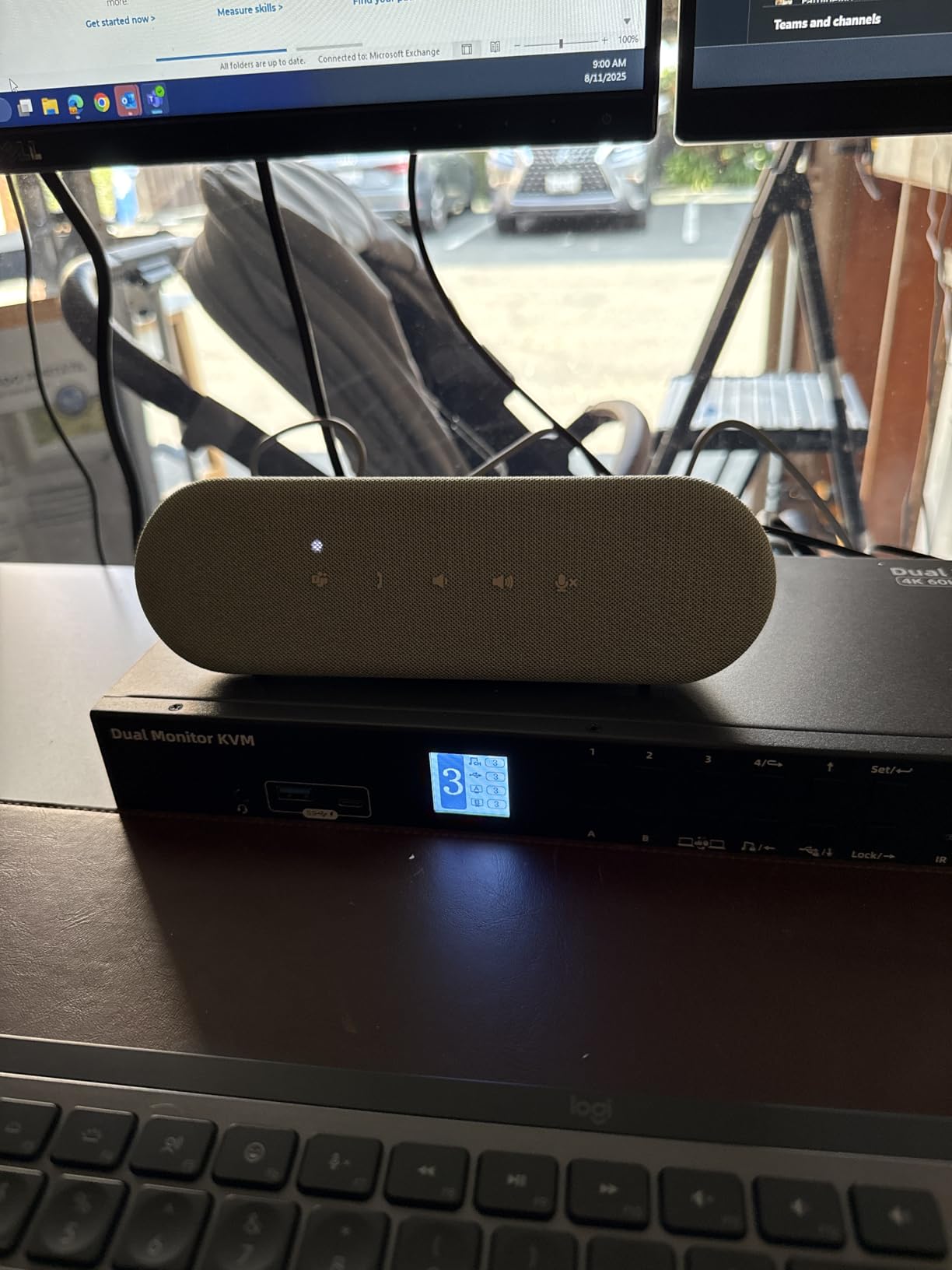 Dell Speakerphone SP3022, Microsoft Teams Certified, Zoom Certified | Full Duplex Audio, Digital Signal Processing, Echo Cancellation, 3 Year Warranty, UC Optimised customer photo 2