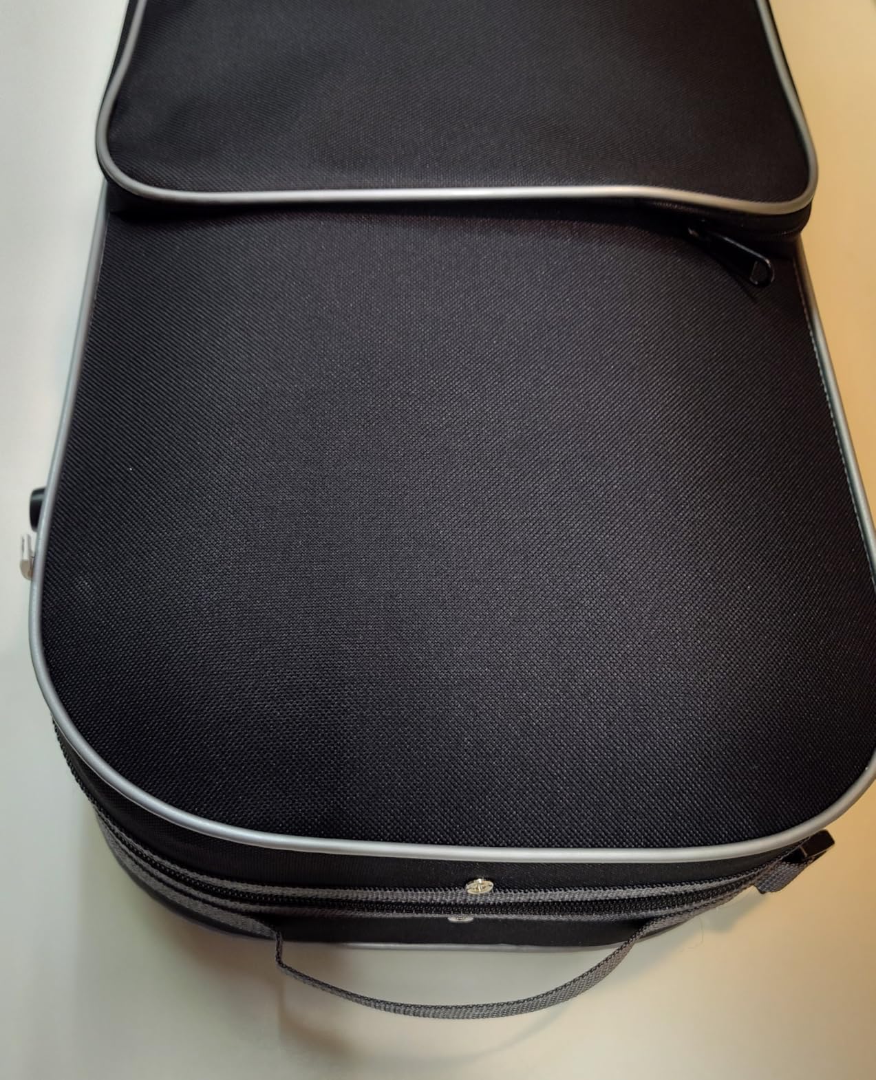 adm Violin Case 4/4 Full Size Sturdy Oblong Violin Hard Case with Built-in Hygrometer, Super Lightweight Portable Hard-Shell with Carrying Straps Travel Carrying Bag for Beginners, Grey customer photo 1