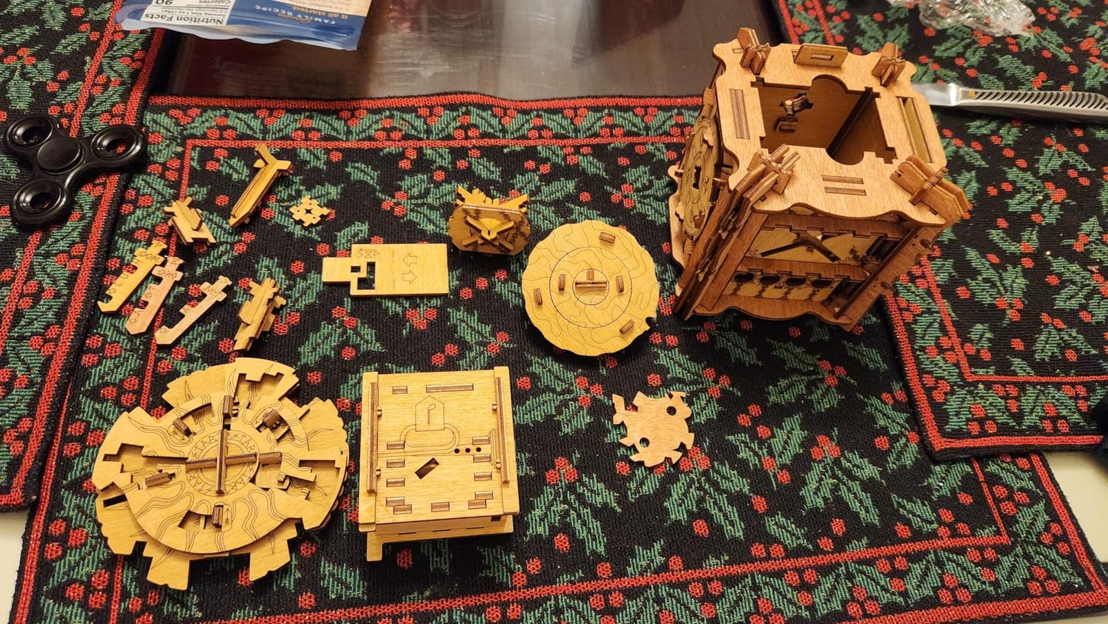 iDventure Cluebox Camelot, Escape Room in a Wooden Puzzle Box for Adults customer photo 1