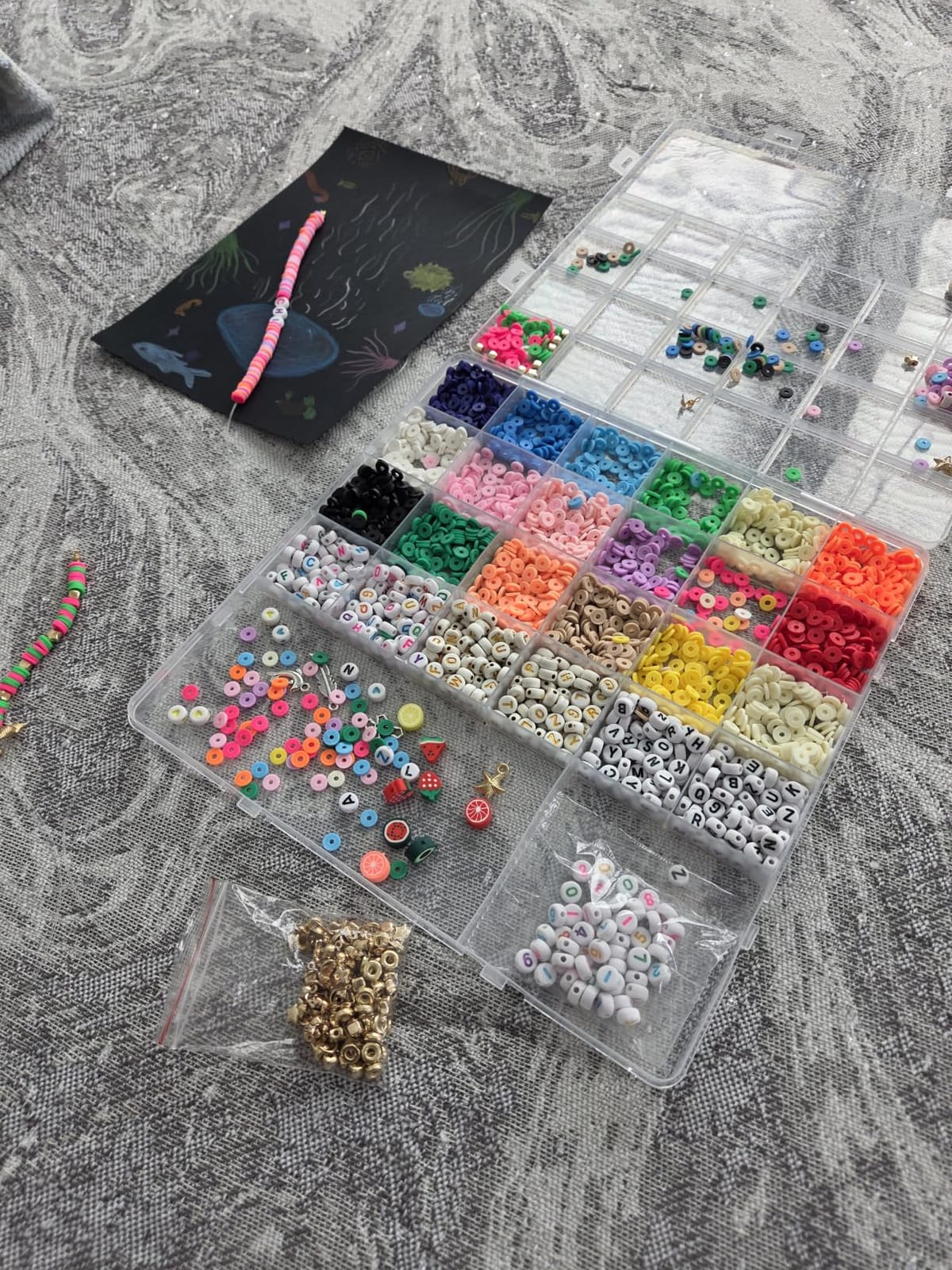 Redtwo 5100 Clay Beads Bracelet Making Kit, Flat Preppy Beads for Friendship Jewelry Making,Polymer Heishi Beads with Charms Gifts for Teen Girls Crafts for Girls Ages 8-12 customer photo 2
