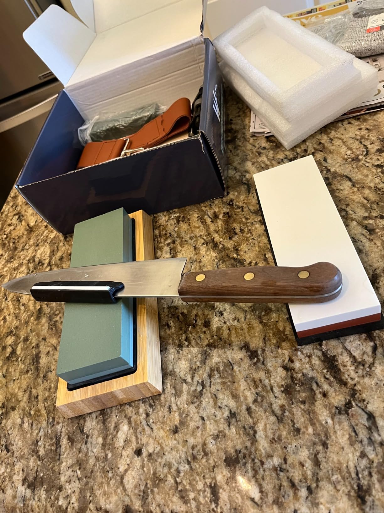 Wucgea Knife Sharpening Stone Kit - 400/1000 3000/8000 Grit Japanese Whetstone Set with Non-Slip Rubber Base, Angle Guide, Flattening Stone and Leather Strop customer photo 2