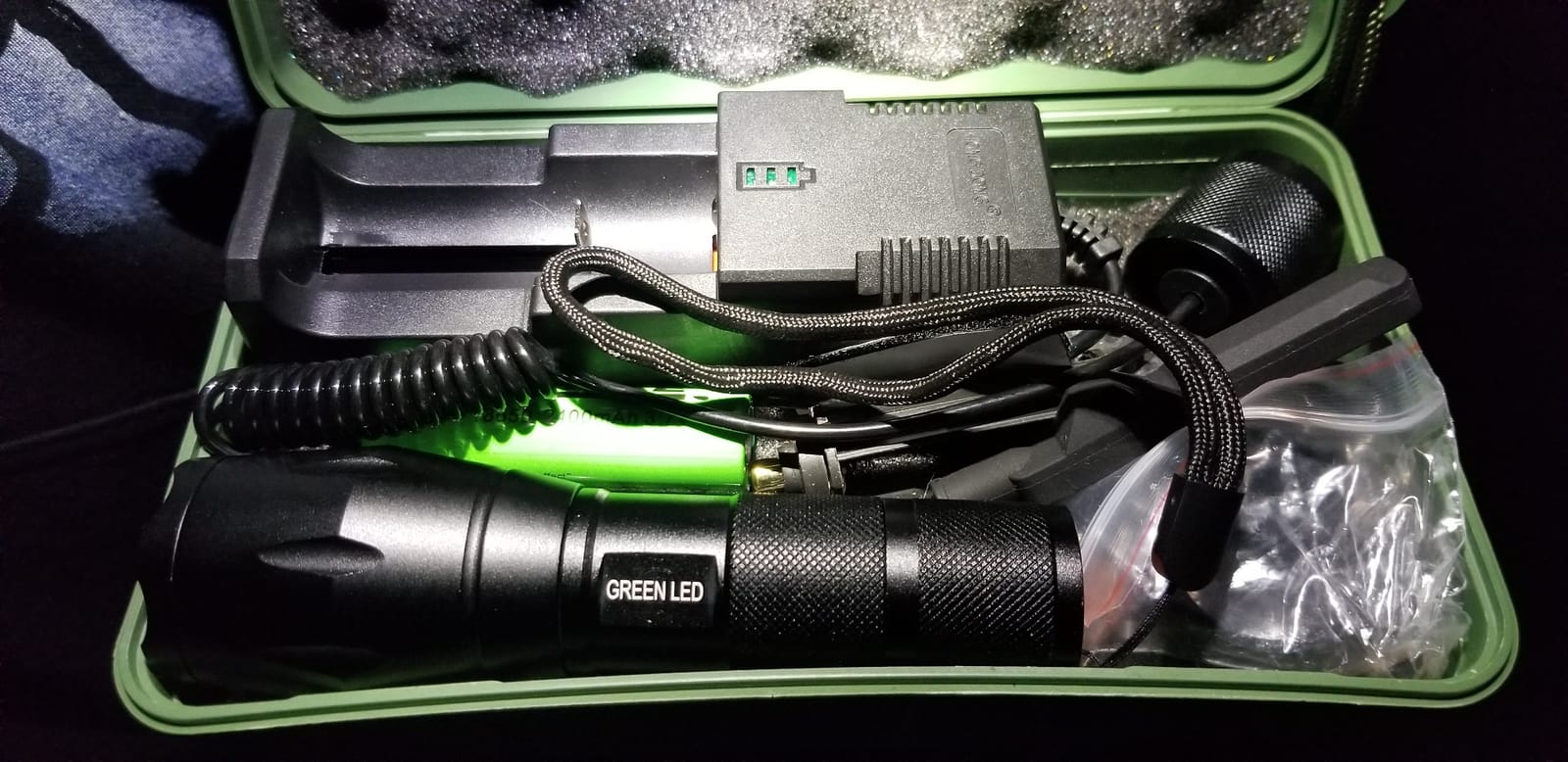 VASTFIRE USB-C Rechargeable Green Flashlight Zoomable 1000 Yard Pressure Switch Scope Rail Mount Hogs Predators Night Hunting (30) customer photo 1