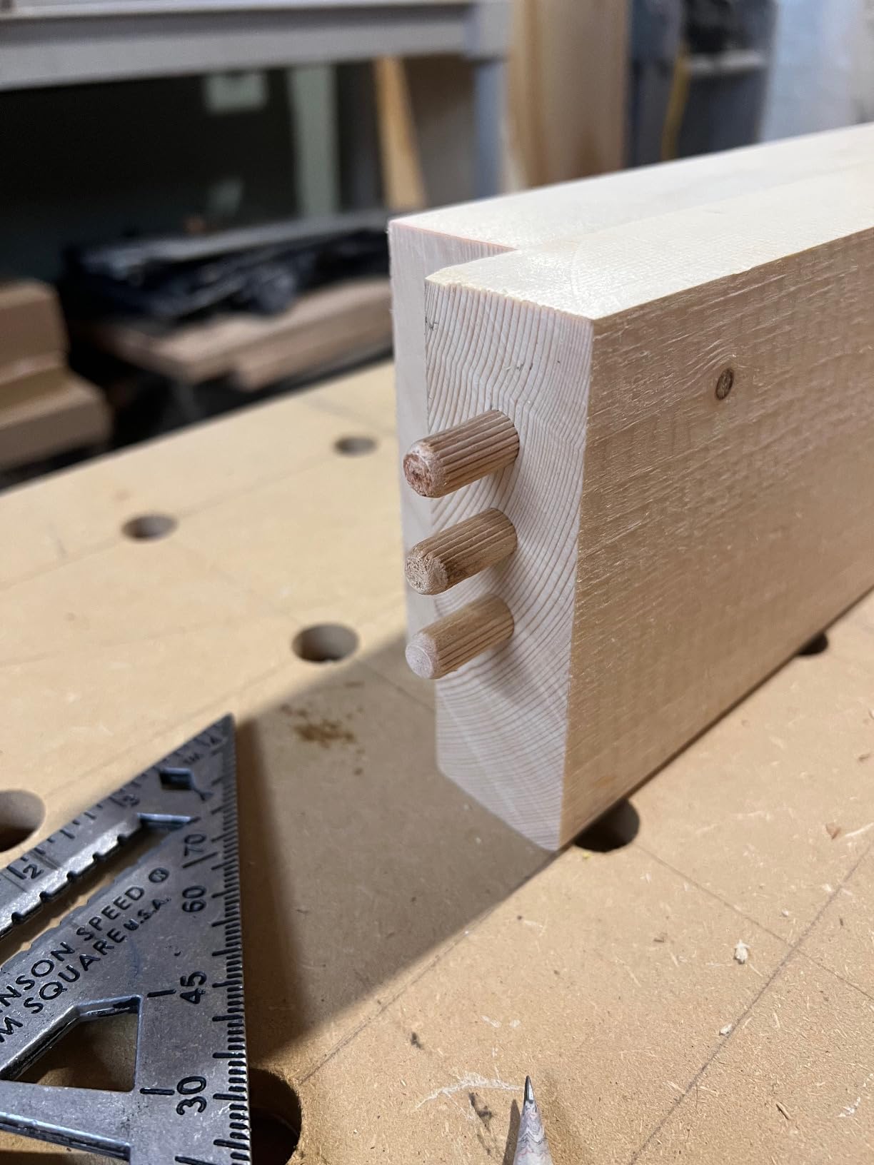 Milescraft 1334 Joint Master – Self-Clamping Aluminum Doweling Jig. Creates Edge, Corner, and Surface Joints. Includes Centering Spacers. For 1/4in, 5/16in, and 3/8in Dowel Pins customer photo 2