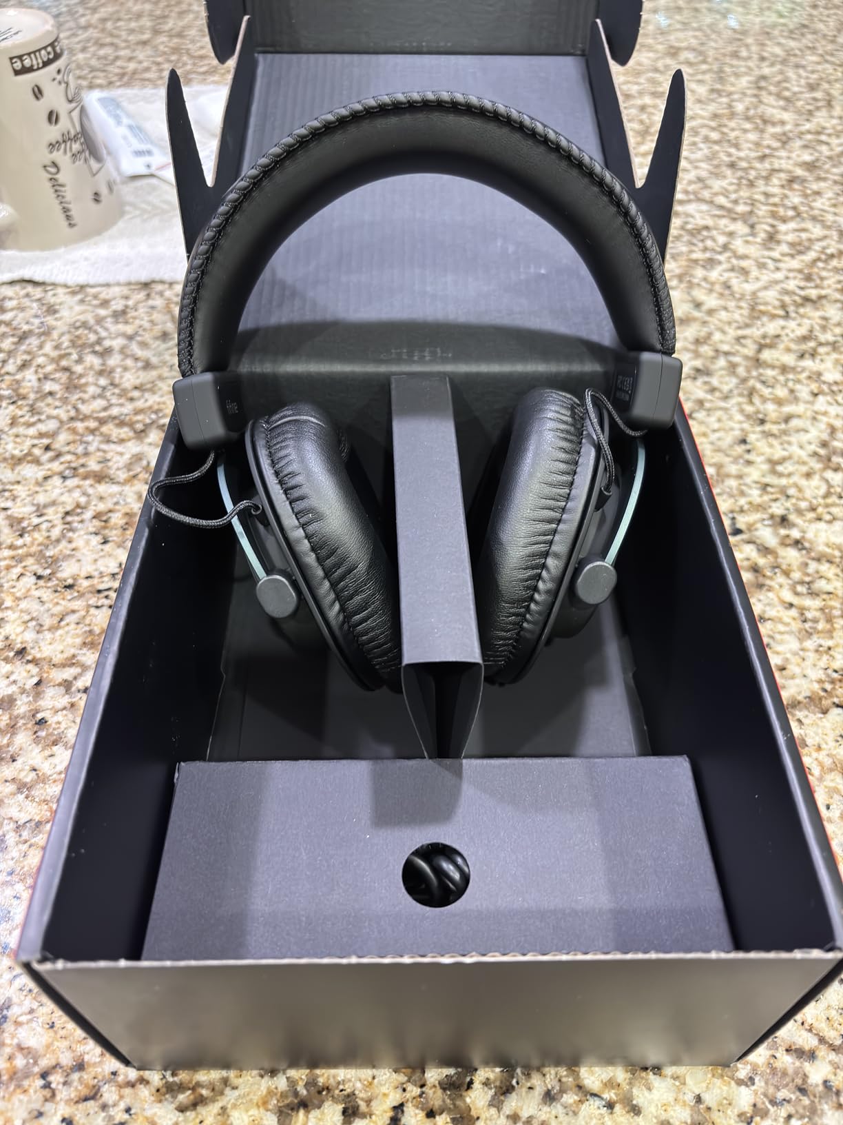 FIFINE HD8 Wired Studio Monitor Headphone, Detachable 3.5mm/6.35mm Cables customer photo 2