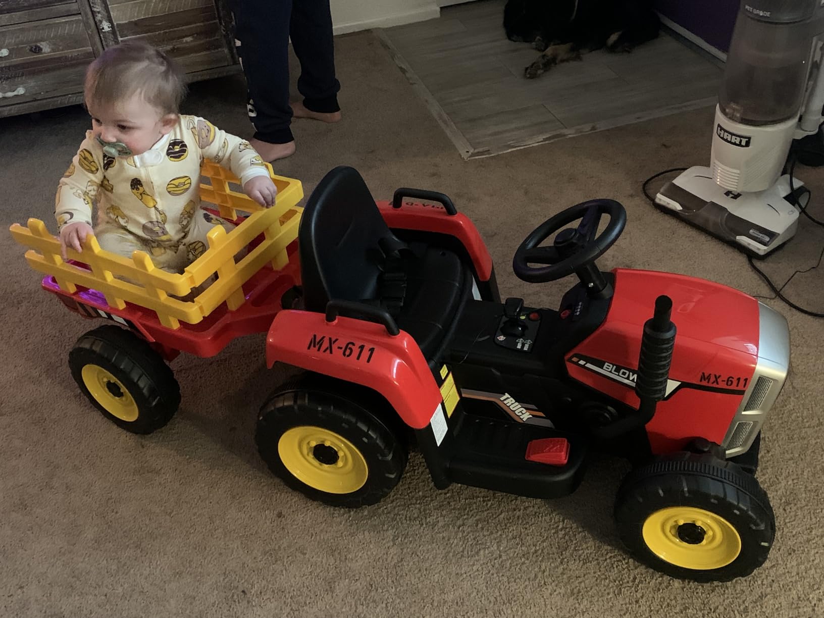 Costzon Ride on Tractor with Detachable Trailer, Kids' Electric Vehicles w/3-Gear-Shift Ground Loader, Wireless Design & USB, 7 LED Headlights, Remote Control Tractor Toy for Kids 3+ (12V, Dark Green) customer photo 2