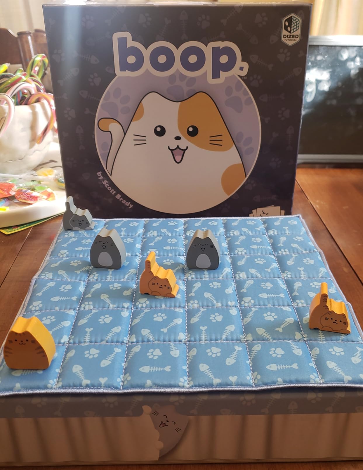 Smirk and Dagger BOOP 2-Player Cat Strategy Board Game customer photo 2