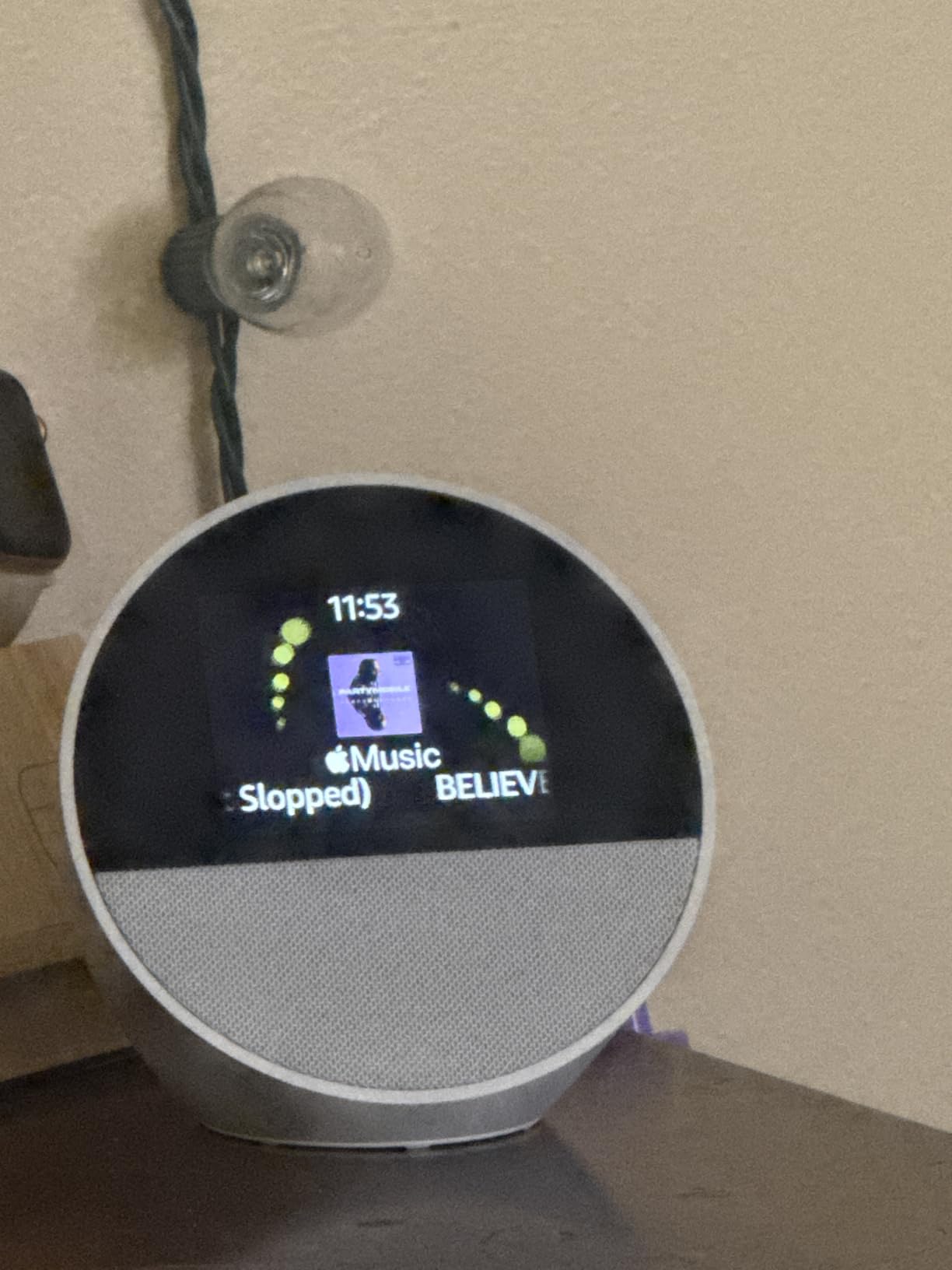 Amazon Echo Spot (newest model), Great for nightstands, offices and kitchens, Smart alarm clock, Designed for Alexa+, Glacier White customer photo 1