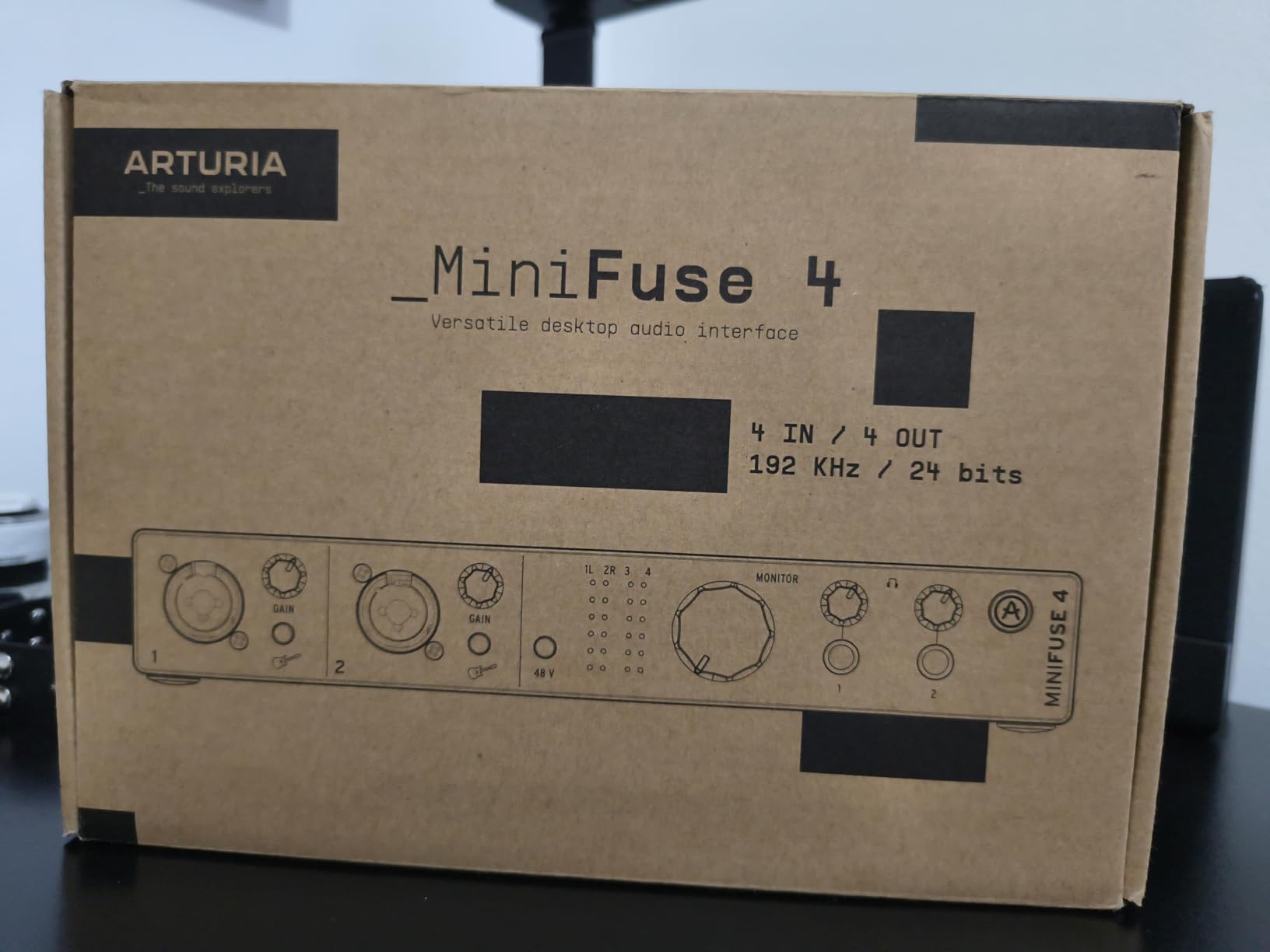 Arturia MiniFuse USB Audio & MIDI Interface, MiniFuse 4 customer photo 1