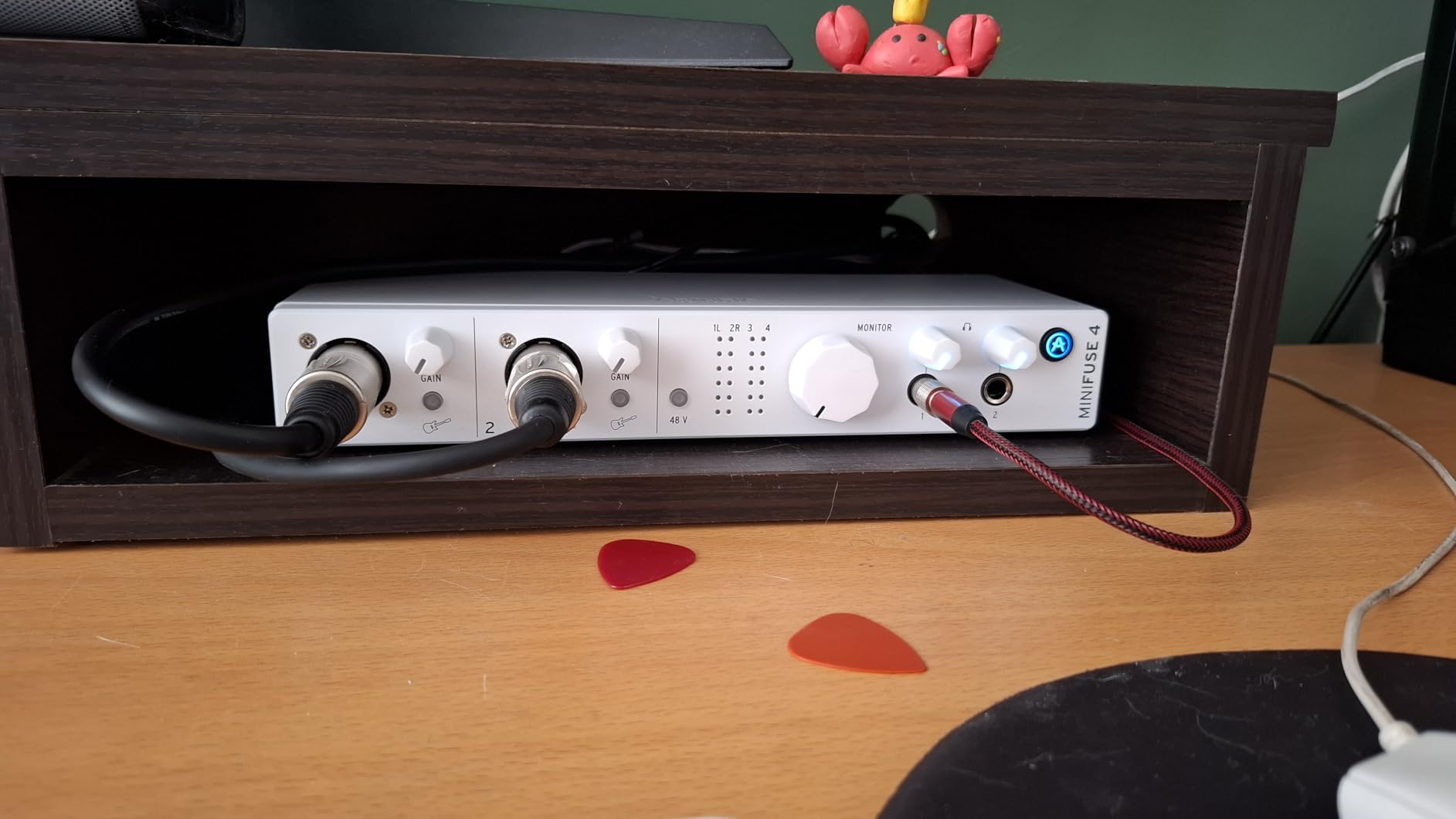 Arturia MiniFuse USB Audio & MIDI Interface, MiniFuse 4 customer photo 2