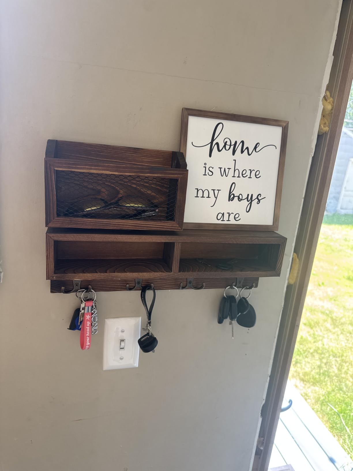 Key Holder for Wall, Mail Organizer Wall Mount with Key Hooks and Wallet Holder, Sunglasses Storage and Dog Leash Hanger, Decorative with 4 Double Hooks and Chalkboard customer photo 1