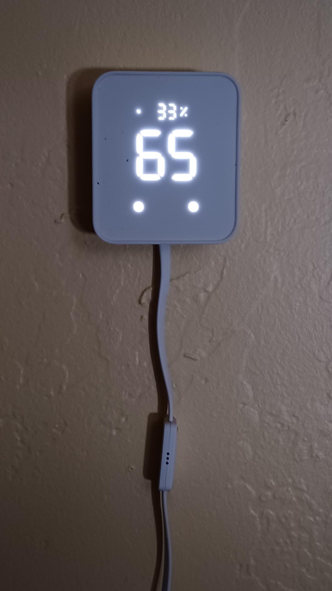 SwitchBot Hub 2 (2nd Gen), Work as a WiFi Thermometer Hygrometer, IR Remote Control, Smart Remote and Light Sensor, Link SwitchBot to Wi-Fi (Support 2.4GHz), Alexa, Google Home, Apple Home Compatible customer photo 1