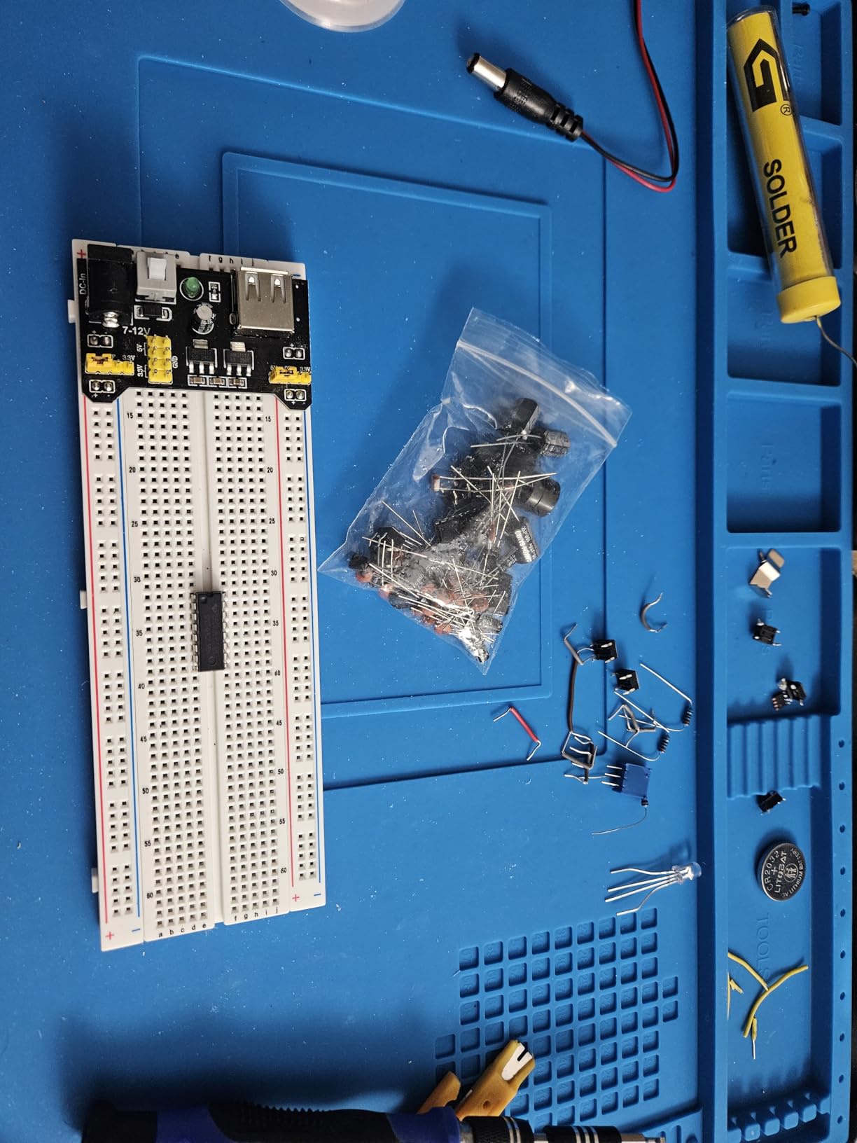 Upgraded Electronics Component Fun Kit Power Supply Module, Jumper Wire, 830 Breadboard, LED,Capacitor,Diode,Resistor,Transistor,Compatible Raspberry Pi, STM32 customer photo 1
