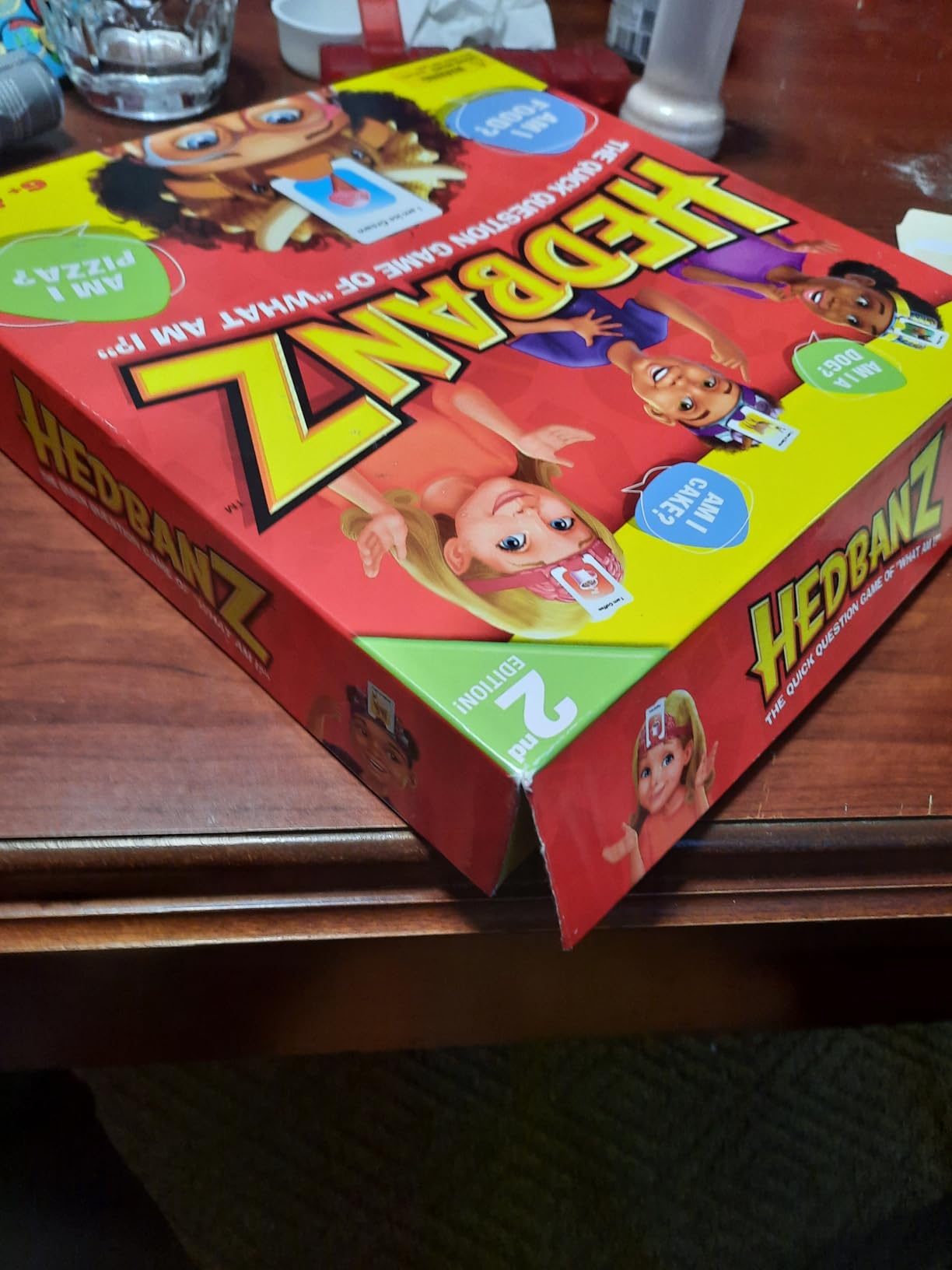 Spin Master Games Hedbanz Picture Guessing Game for Family Game Night customer photo 2