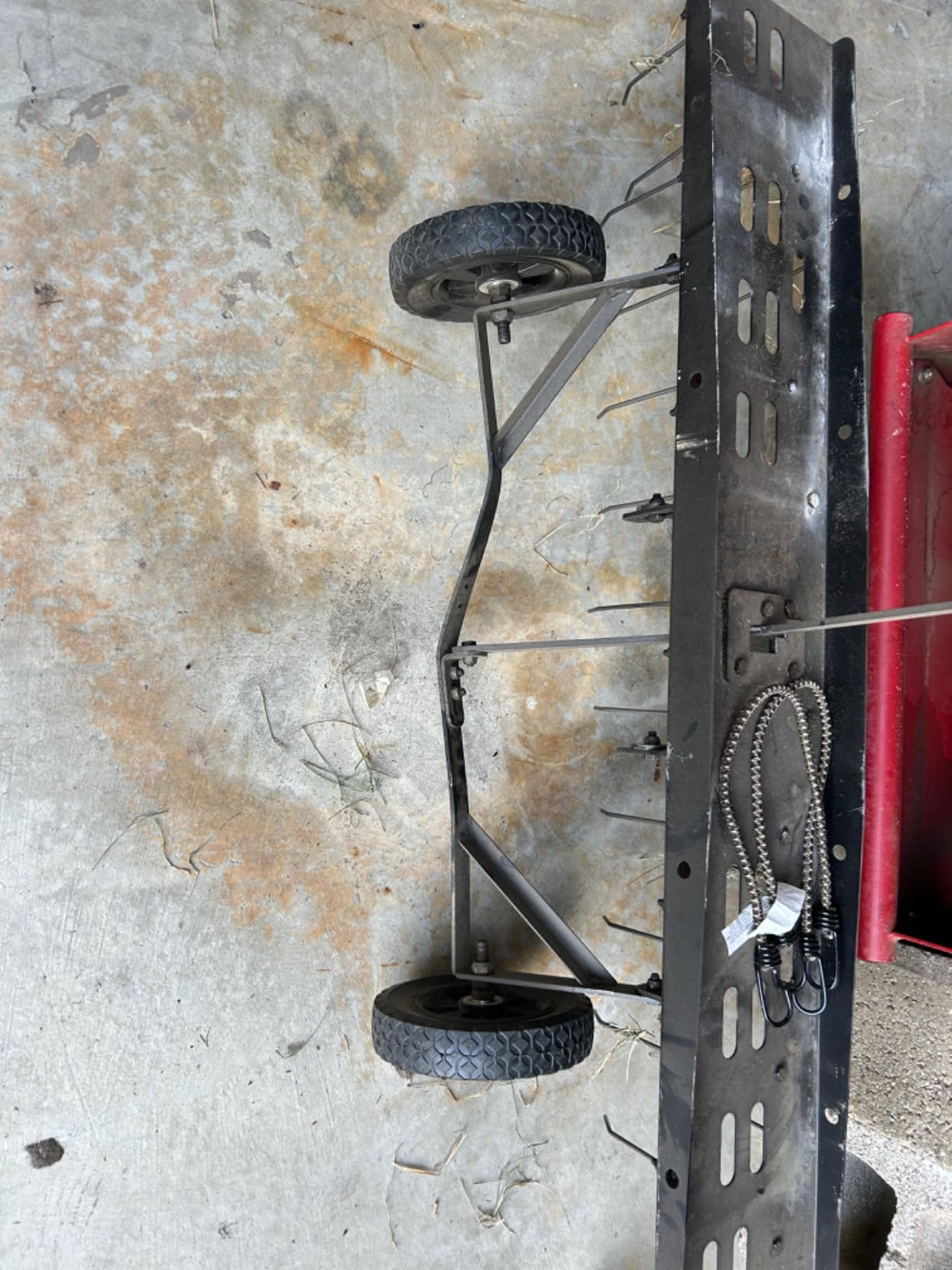 Suchtale 40 Inch Tow Behind Lawn Dethatcher with 20 Spring Tines customer photo 2