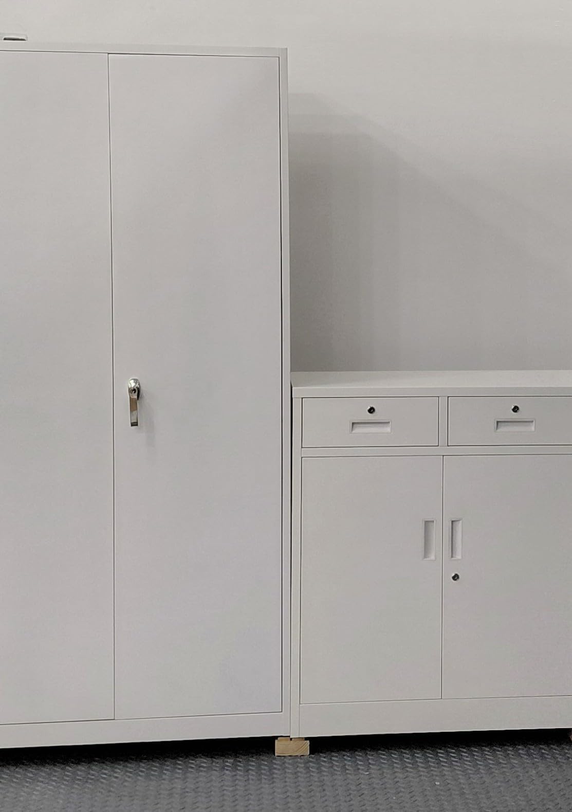 Wanfu Metal Storage Cabinet, 36