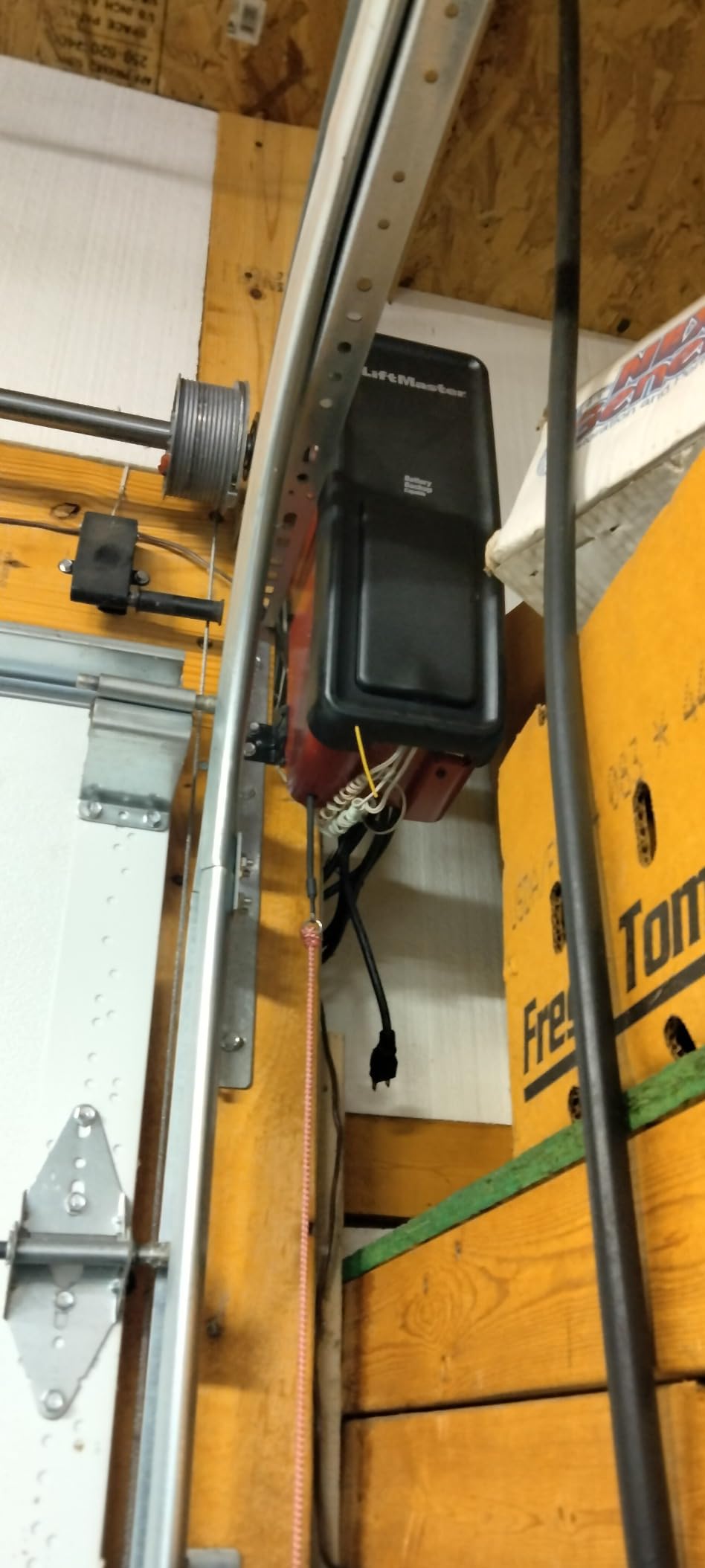 Chamberlain Wall Mount myQ Garage Door Opener, Battery Backup customer photo 1