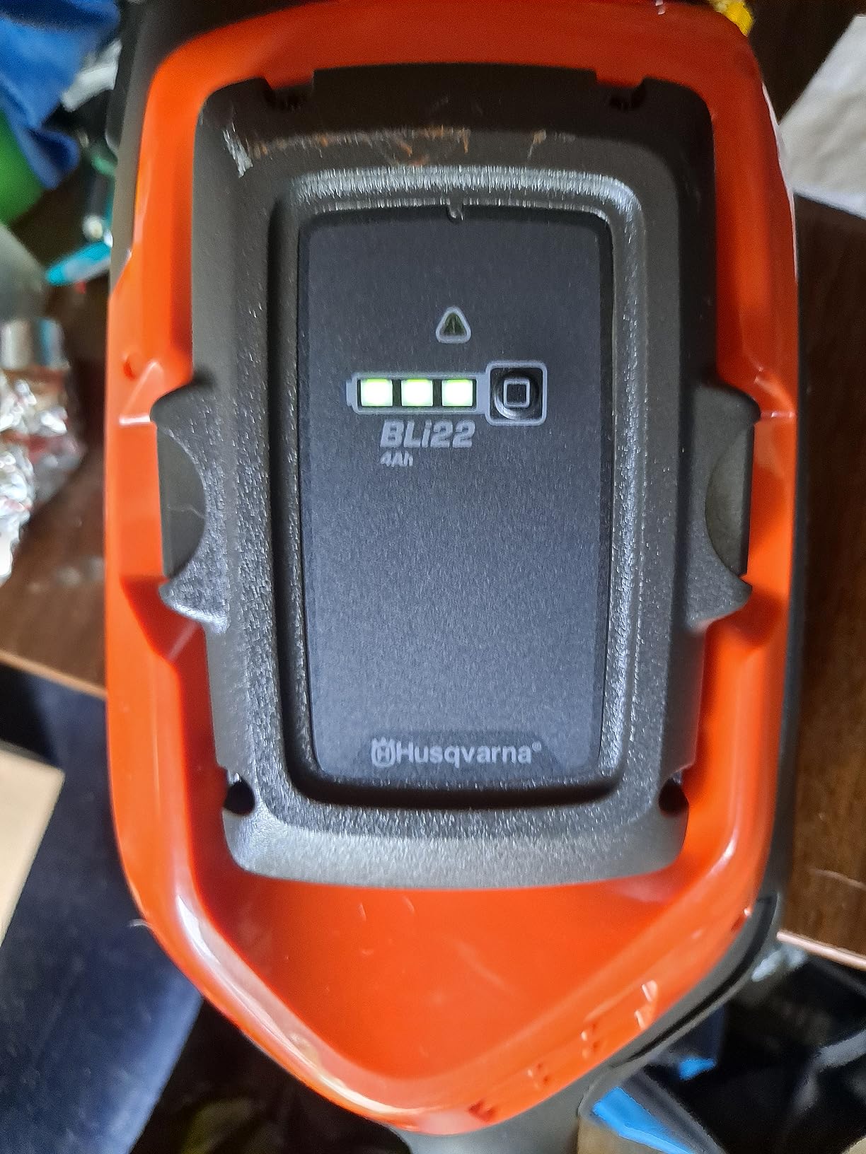 Husqvarna WeedEater 320iL Weed Eater, 16-Inch, with 4 Ah Battery & Charger customer photo 2