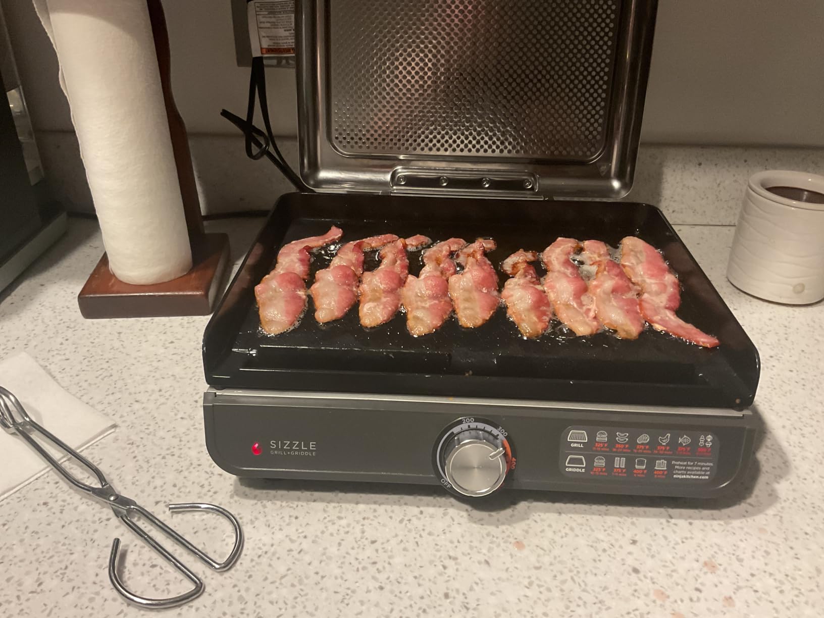 Ninja® Sizzle™ Indoor Grill & Griddle, 14'', 500°F, Grey/Silver, GR101 customer photo 1