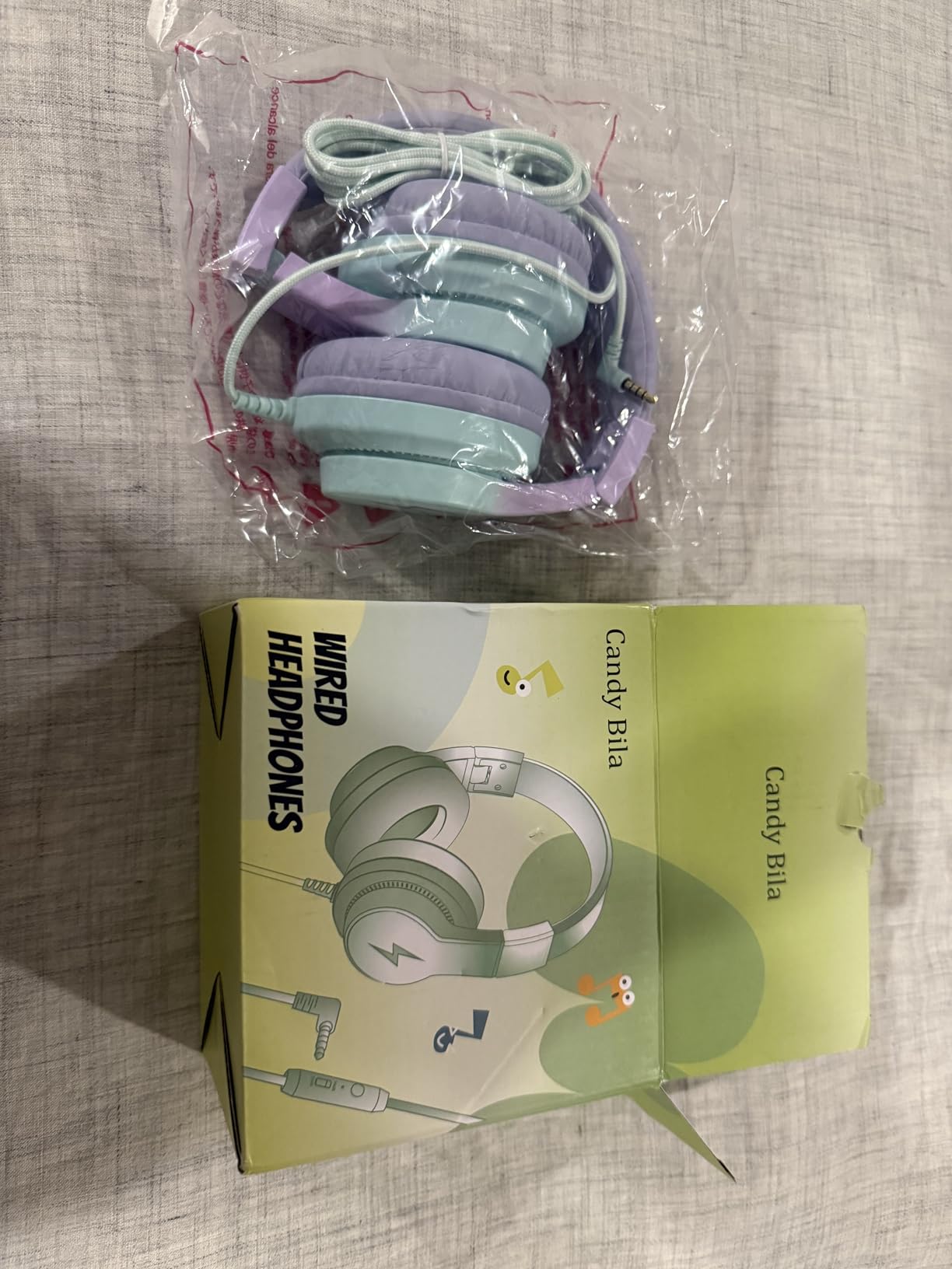 Candy Bila Wired Kids Headphones for School, Over-Ear for Boys Girls customer photo 1