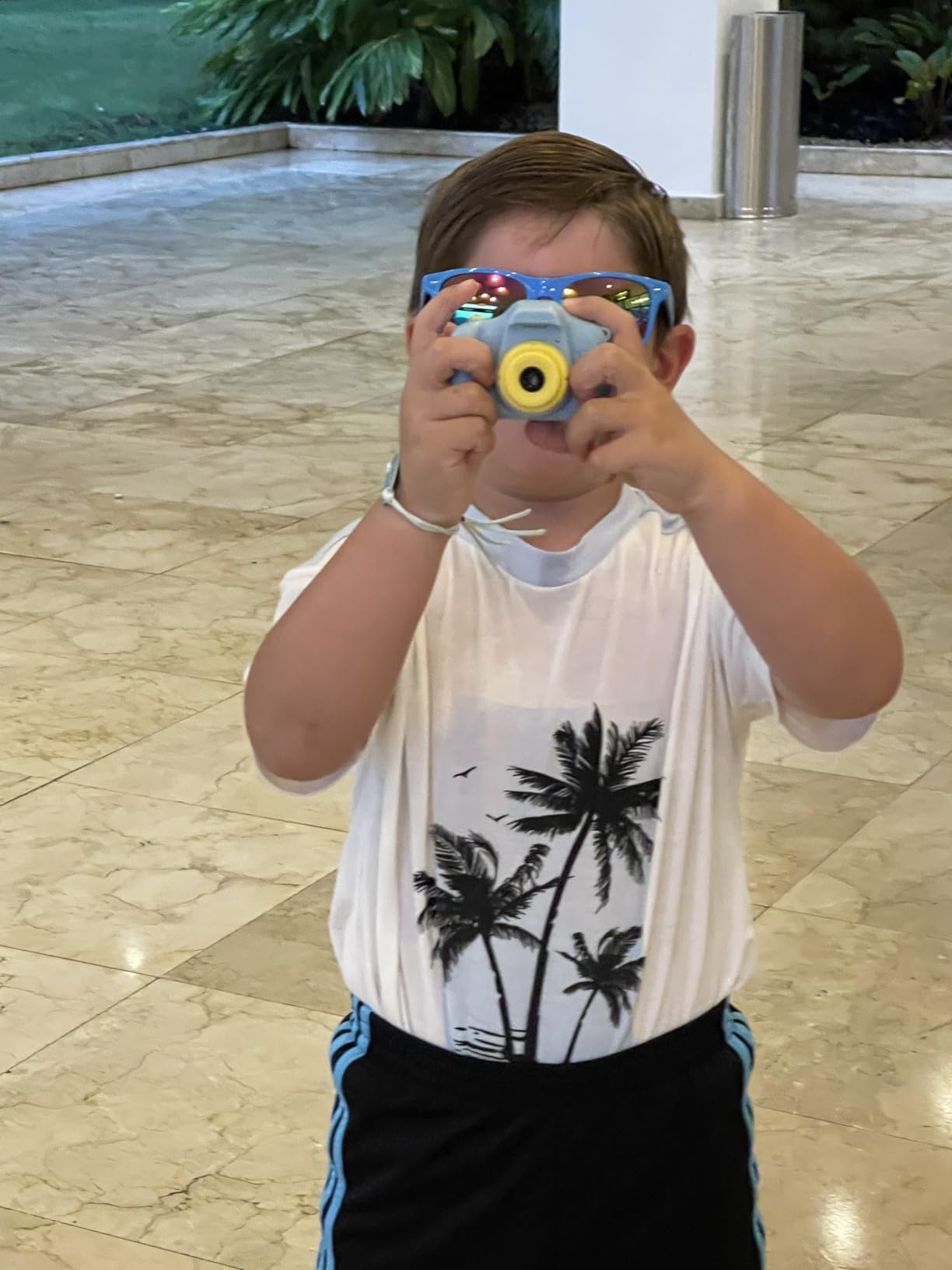 Agoigo Kids Waterproof Camera - Children Underwater Video Digital Camcorder customer photo 2