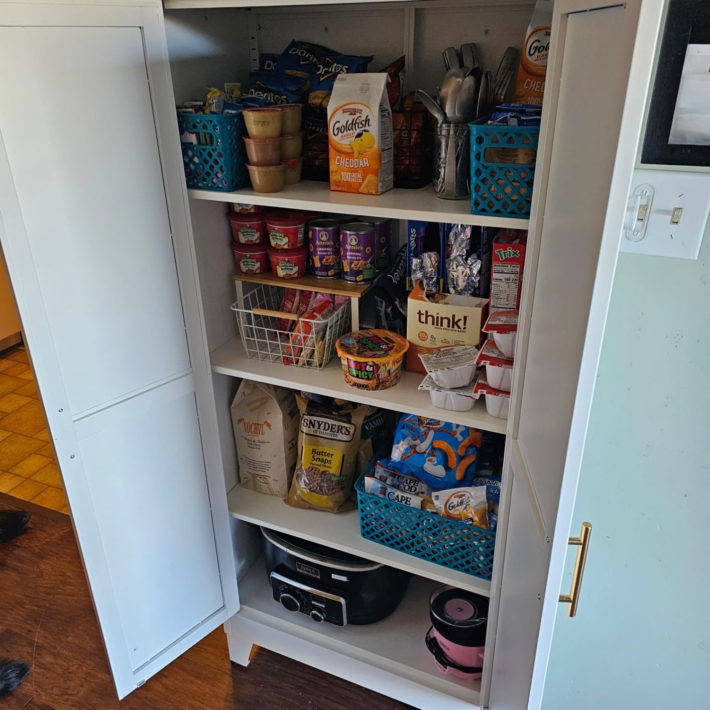 White Metal Storage Cabinet, 61