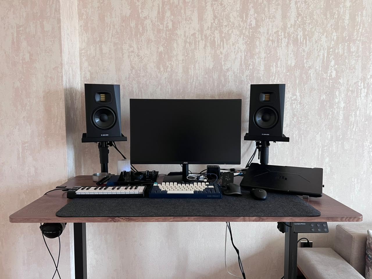 Liquid Stands Studio Monitor Stands - Music Studio Desktop Speaker Stand - 2 Pack 12x9 Clamp-on Adjustable Short or Tall Speaker Support for Music Booth Desk Audio Monitor Stand Mount with Tilt customer photo 2