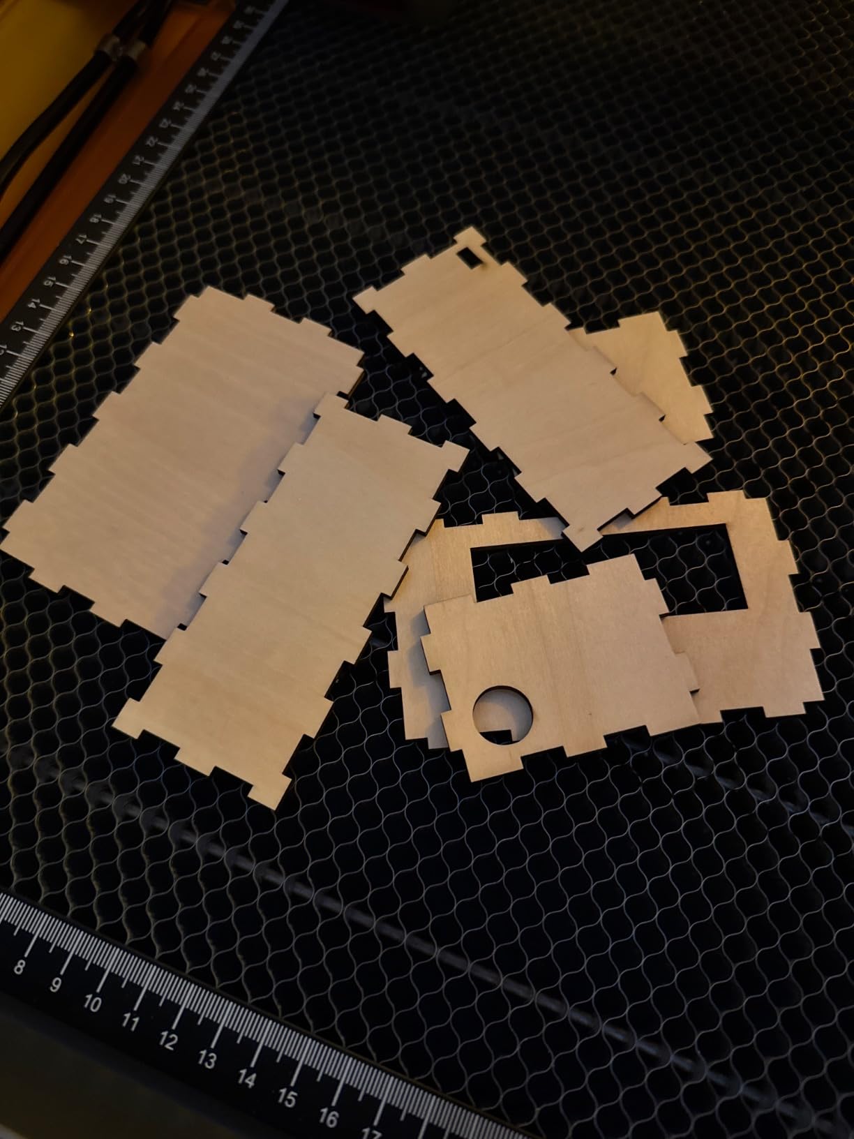 Genmitsu L8 Laser Engraver, 20W 20000mW Laser Cutter with Acrylic Enclosure customer photo 2