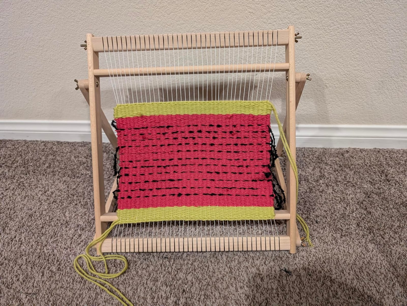 Olikraft Wooden Weaving Loom, Adjustable Stand (Large, Natural Beech) customer photo 1
