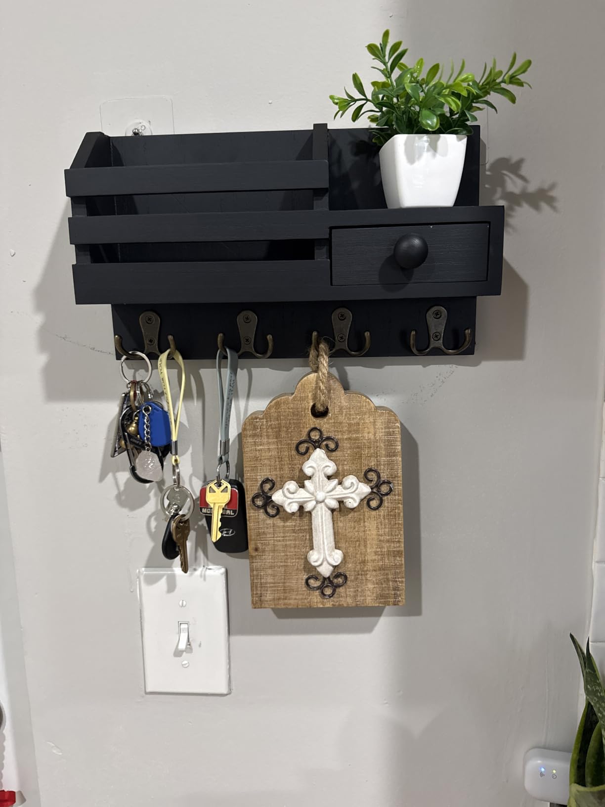 Key Holder Wall Mount, Wooden Key and Mail Organizer, Black customer photo 2