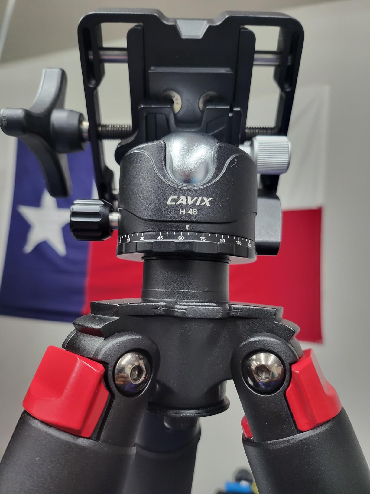 Trakiom Clamping Tripod Rest Aluminum Frame with Integrated Clamp Head customer photo 2