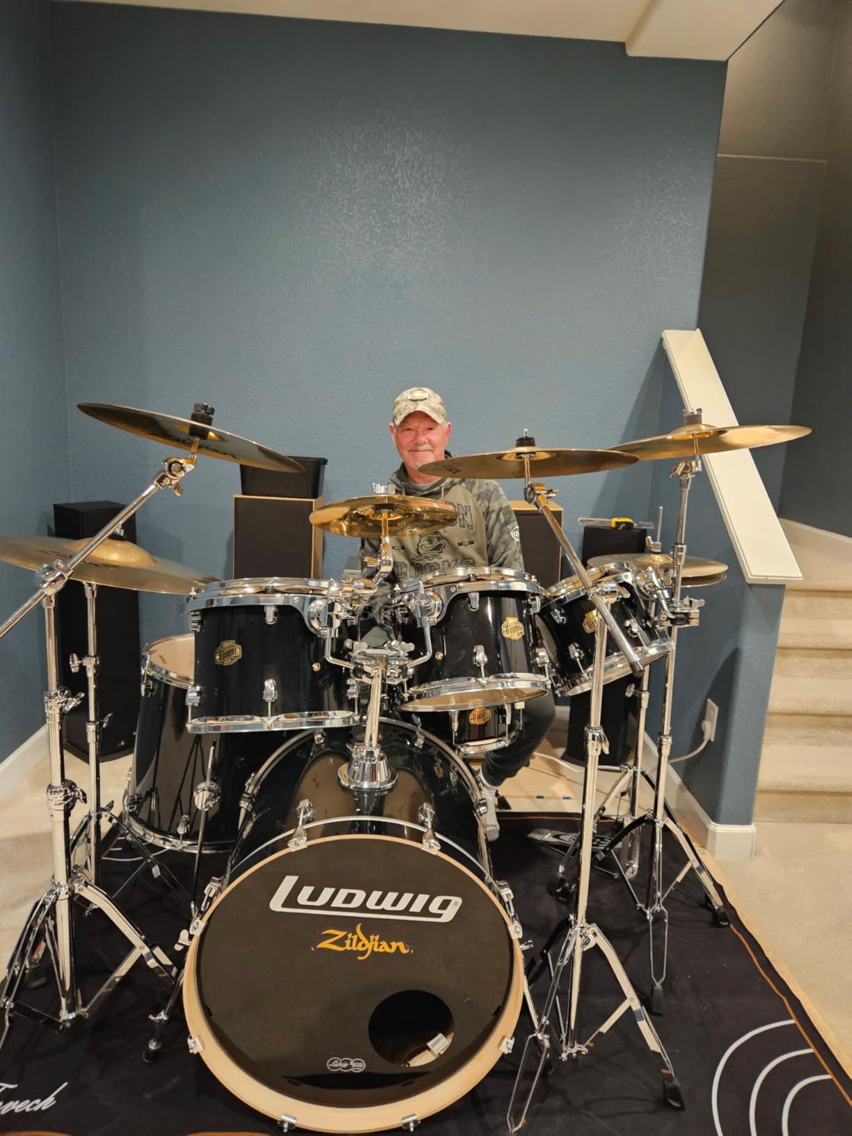 Invech 4 x 6 Ft Drum Rug with Non-Slip Grip Bottom, Soundproof Drum Floor Mat, Accessories Gift for Drummers (Black) customer photo 1