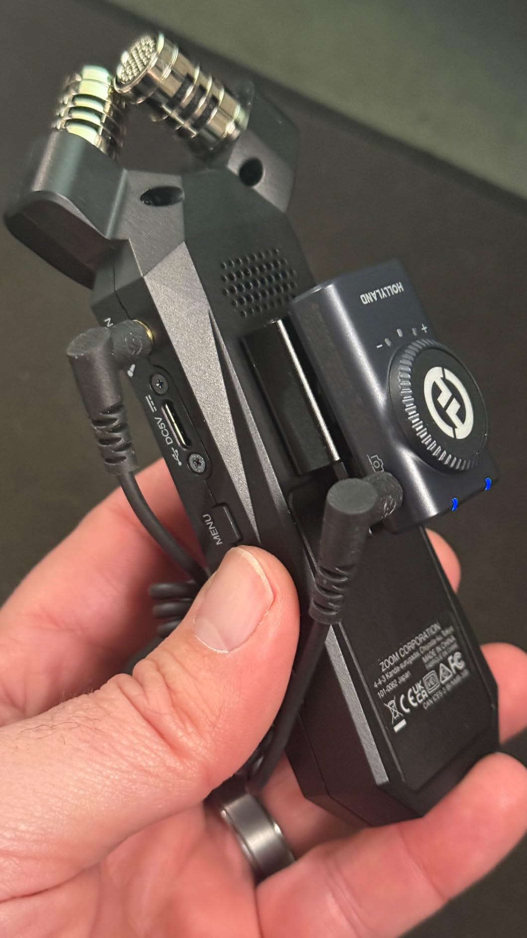 Zoom H1 Essential Recorder for Musicians, Podcasters & Content Creators customer photo 2
