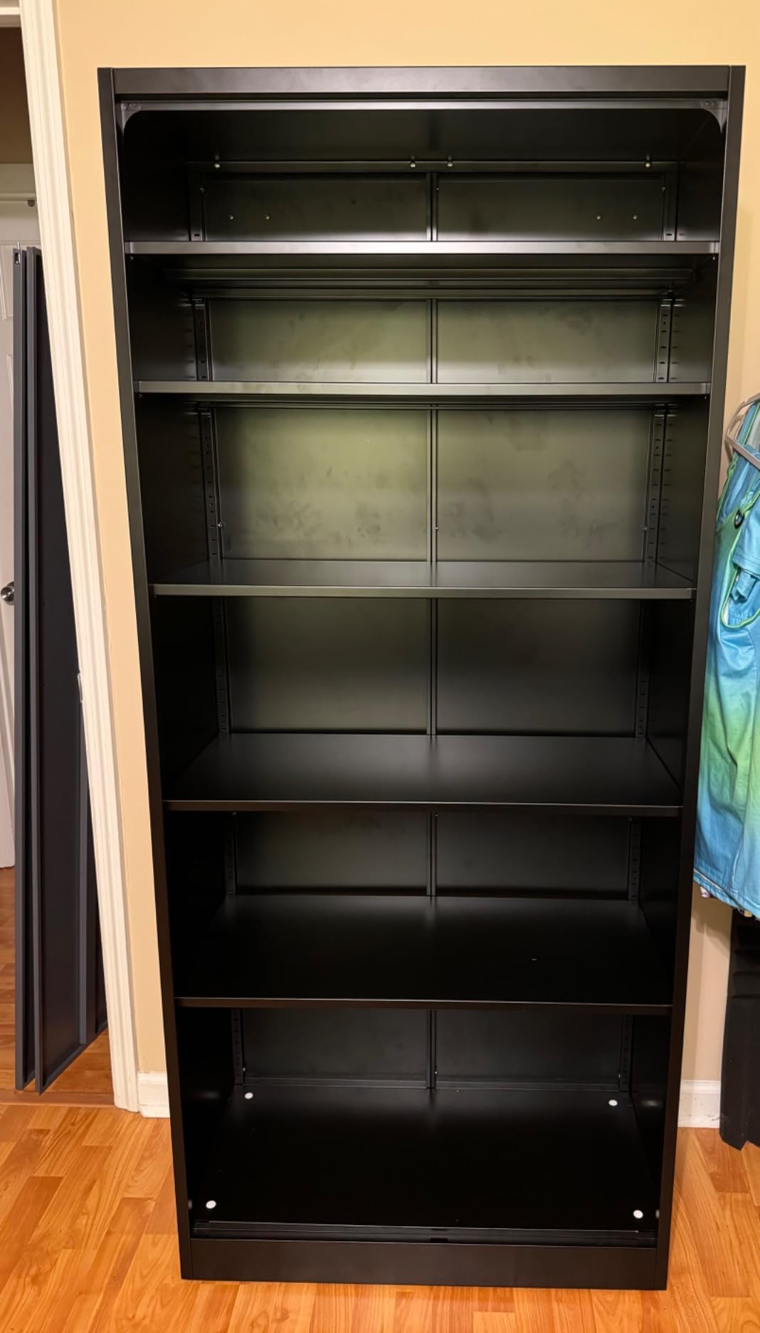 SISESOL White Metal Storage Cabinet with Doors and Shelves,36 inch Small Metal Cabinet with Lock,Short Garage Storage Cabinets,Locking Steel Cupboard for Home,Office,Kitchen,Garages customer photo 2