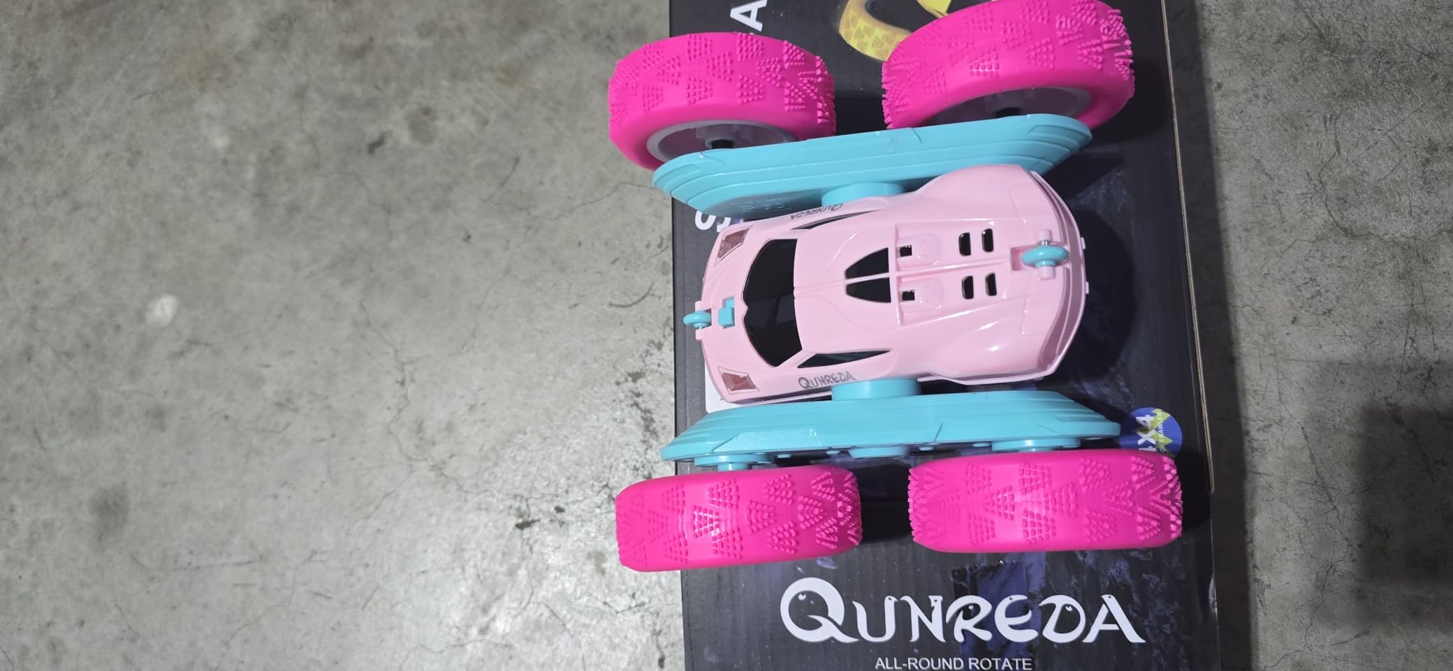 QUNREDA Remote Control Car, RC Cars Toys for Kids Ages 6-12, 4WD Stunt Car with LED Lights & 360° Flips, 2.4GHz, Upgraded USB-C Modular Batteries, 8-10 Year Old Boys Birthday Gift 1-Blue customer photo 1
