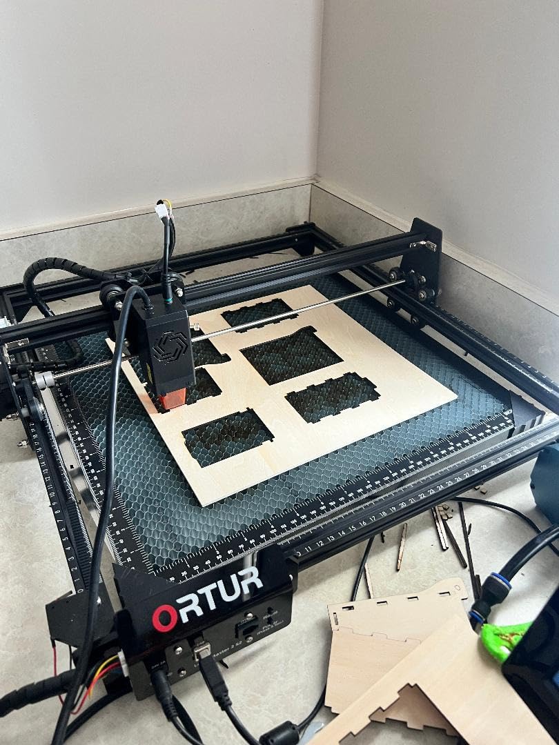 Honeycomb Laser Bed - 400 × 400 × 22mm Working Table with Aluminum Panel for XTool D1 /D1 Pro and Most Engraver Cutting Machine,Engraver Machine Accessories （Working Area 400 ×400 mm） customer photo 1