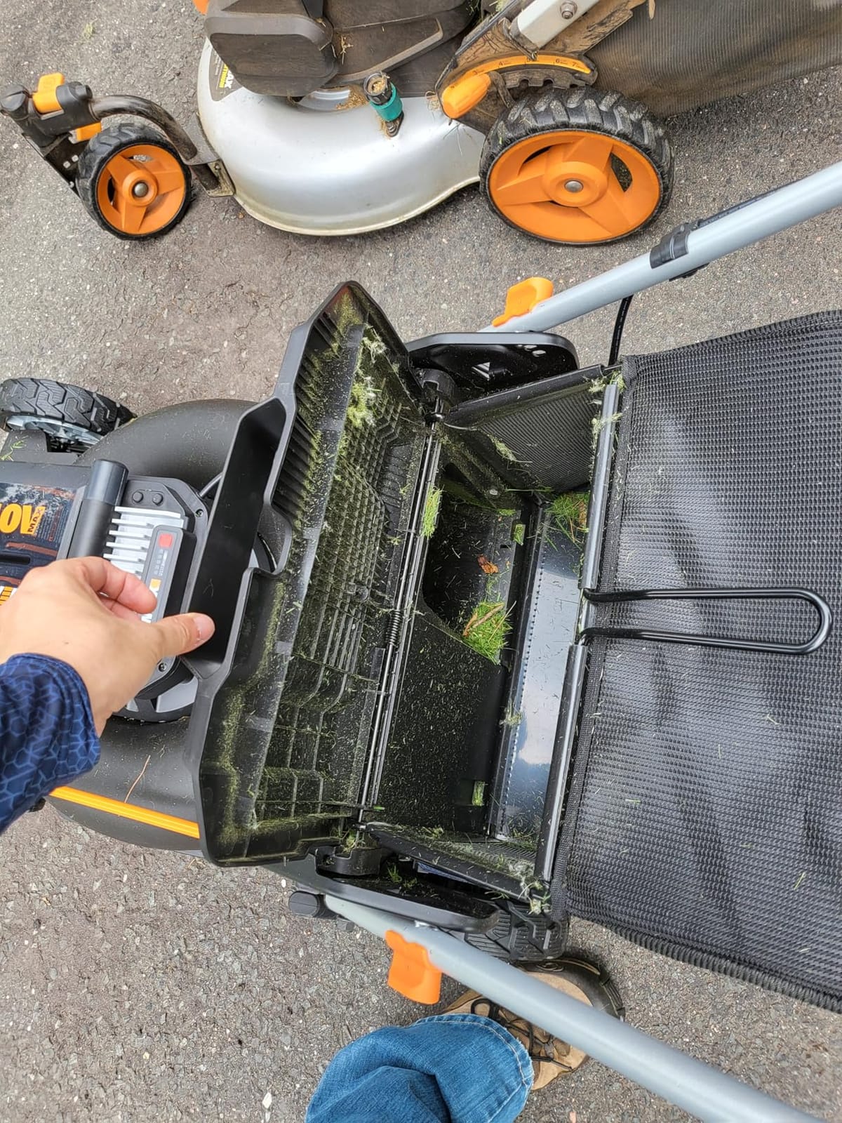 Worx Cordless Lawn Mower, 40V 21