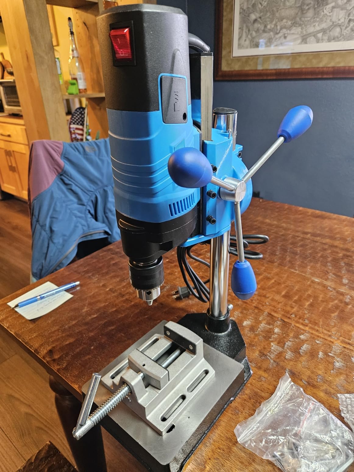 Bonvoisin Mini Benchtop Drill Press, 6 Variable Speed Drilling Machine for Craft and Home Improvement, 1200W Electric Drill Press 2800RPM Max Speed customer photo 1
