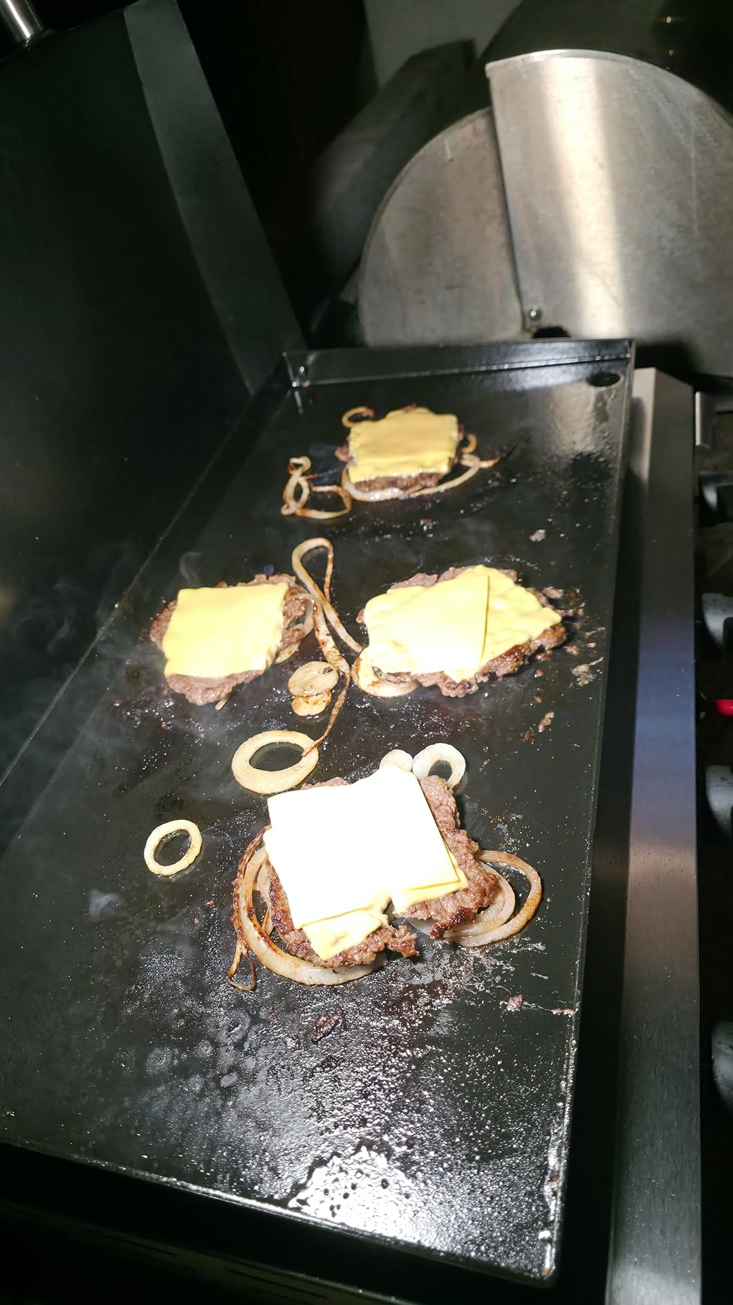 SKOK 3 Burners Outdoor Tabletop Gas Griddle with Hood, Flat Top Grill customer photo 2