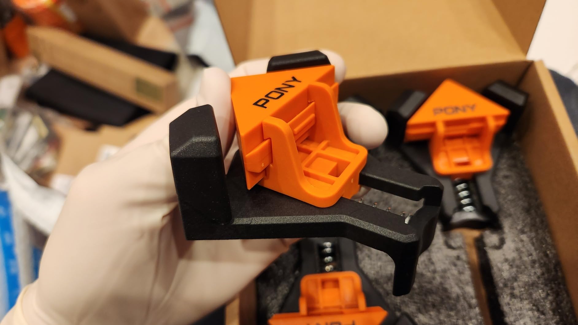 PONY 4-Pack Corner Clamps, 90 Degree Right Angle Clamps for Woodworking customer photo 2
