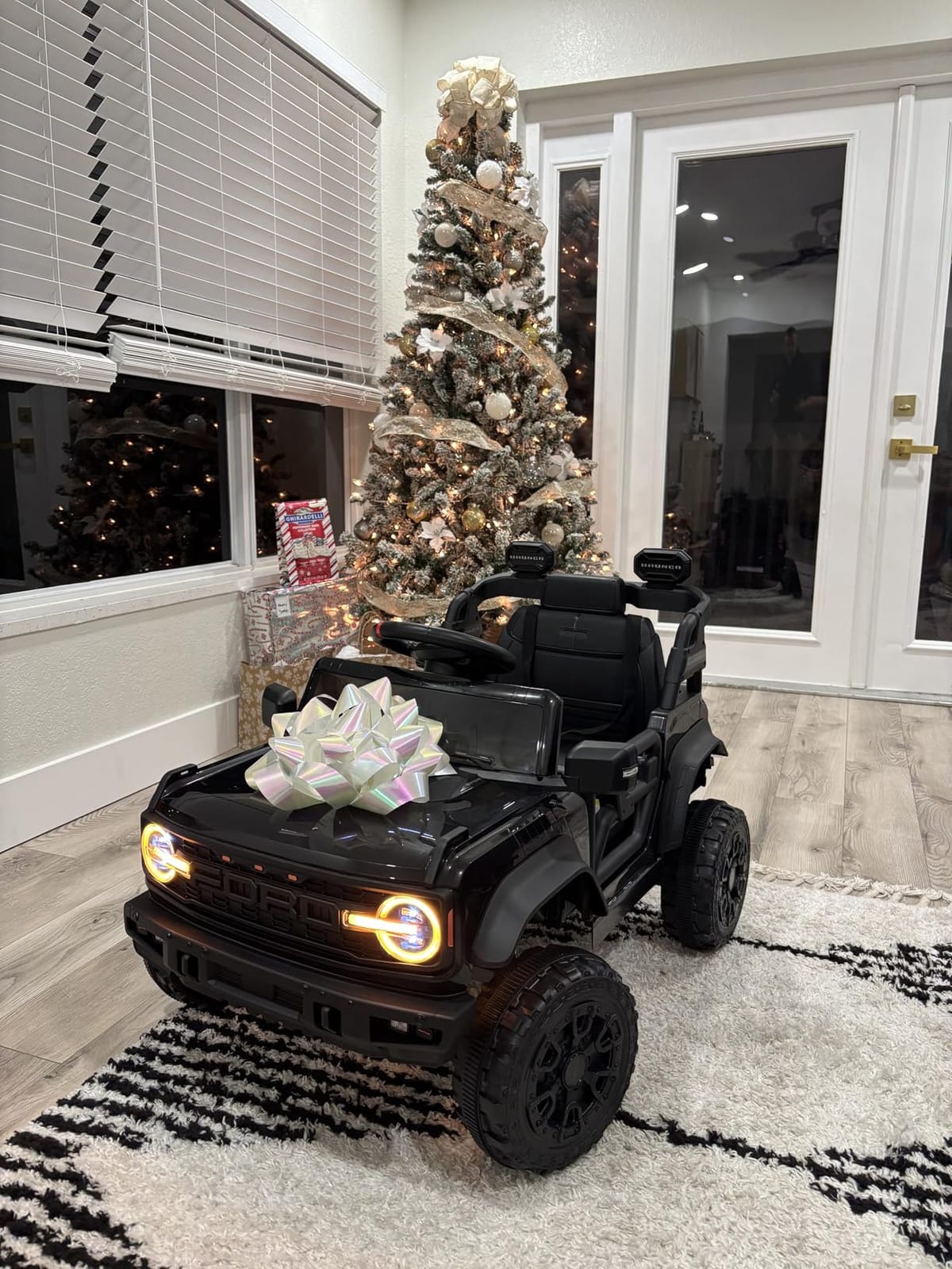 ENYOPRO 12V Licensed Ford Bronco Raptor Ride on Car for Kids, Battery Powered Electric Car for Toddlers w/Remote Control, Spring Suspension, Seat Belt, Bluetooth, Horn, LED Lights, Radio (Black) customer photo 2