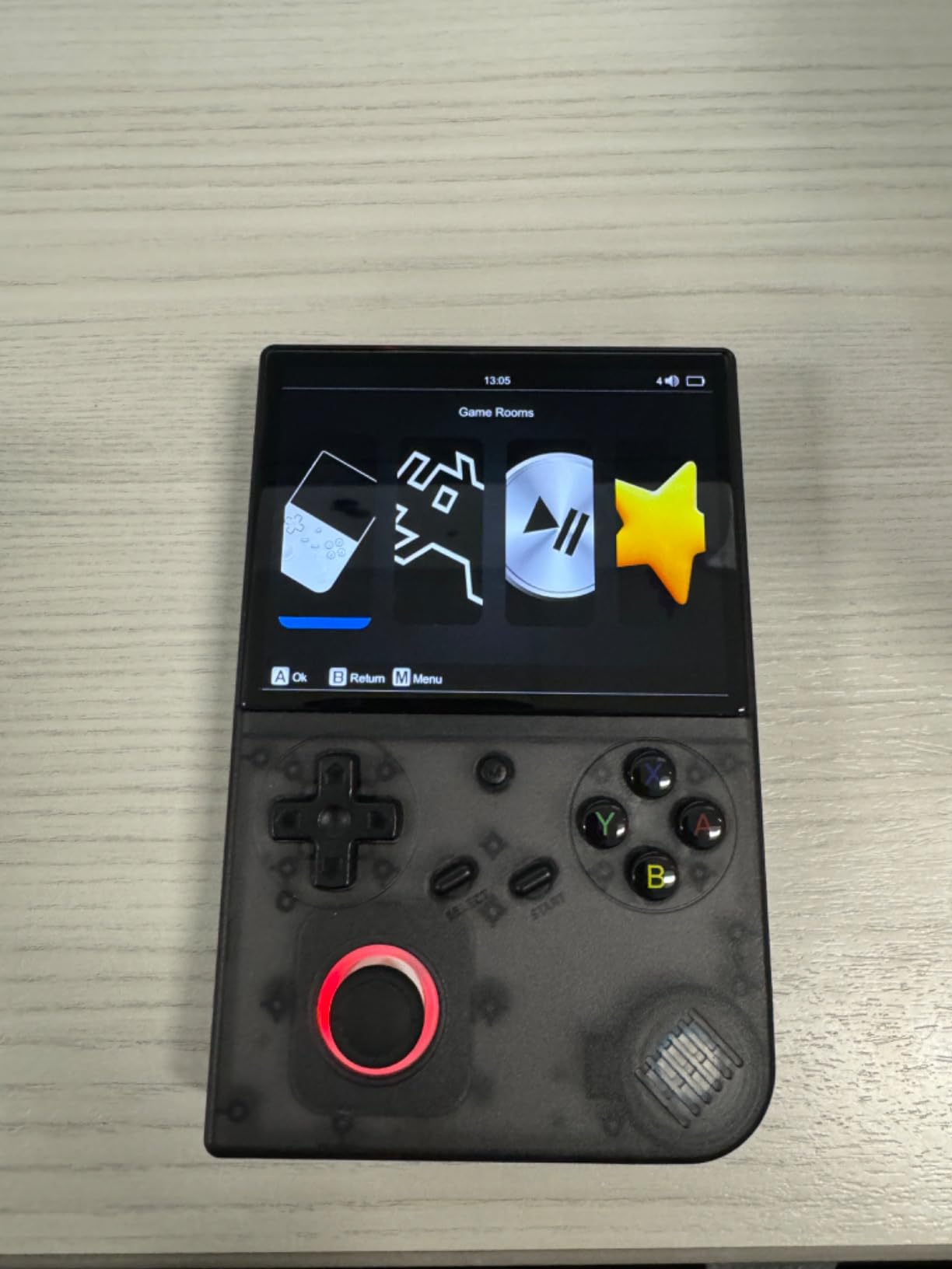 Anbernic RG40XX V Retro Handheld Game with 4.0 Inch IPS Screen Linux System RG40XXV Built-in 64G TF Card 5528 Games Support TV Output 5G WiFi Bluetooth 4.2(Black) customer photo 2