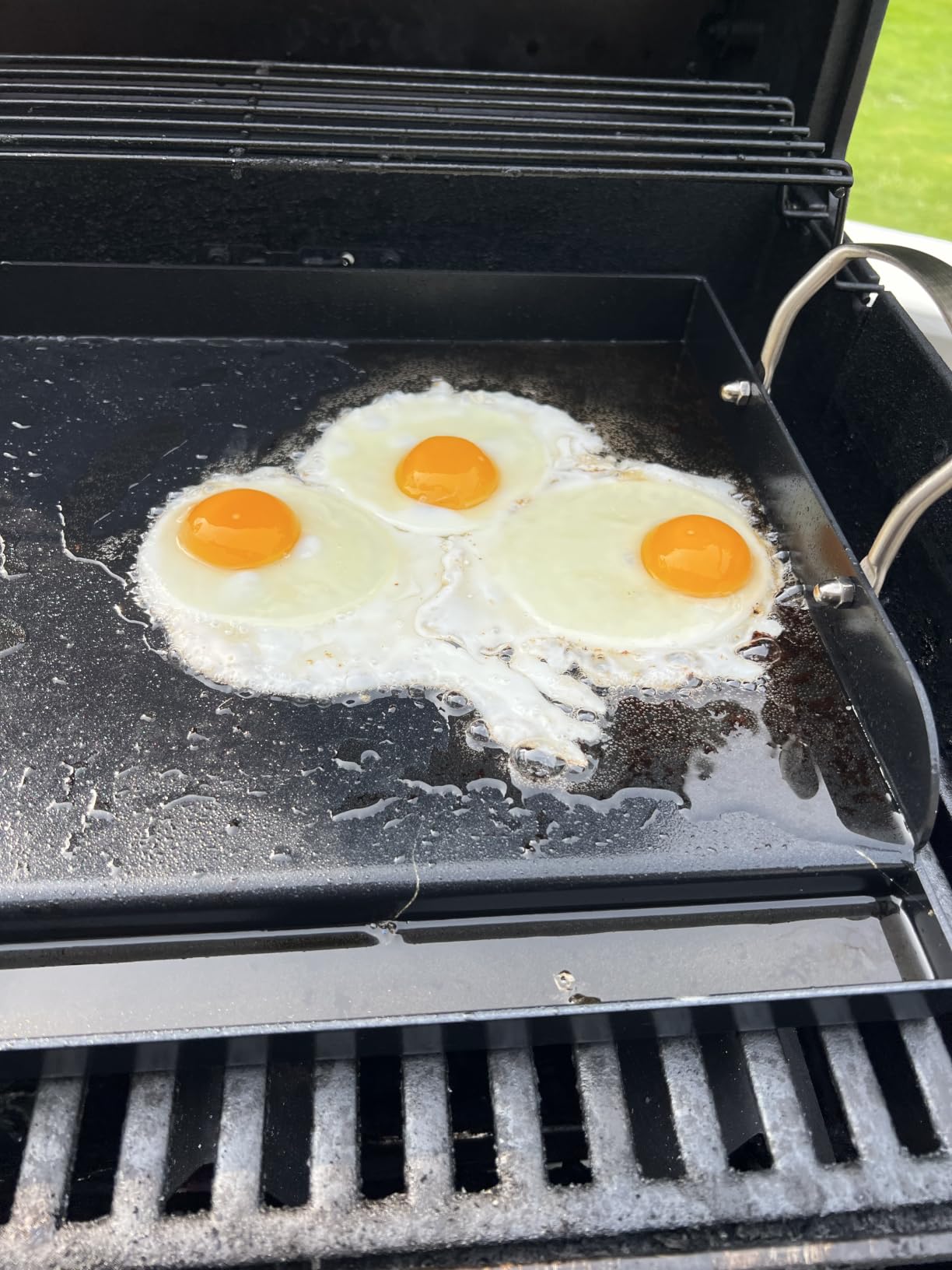 QuliMetal 23 x 16 Inch Cast Iron Griddle for Gas Grills and Stove Tops customer photo 1