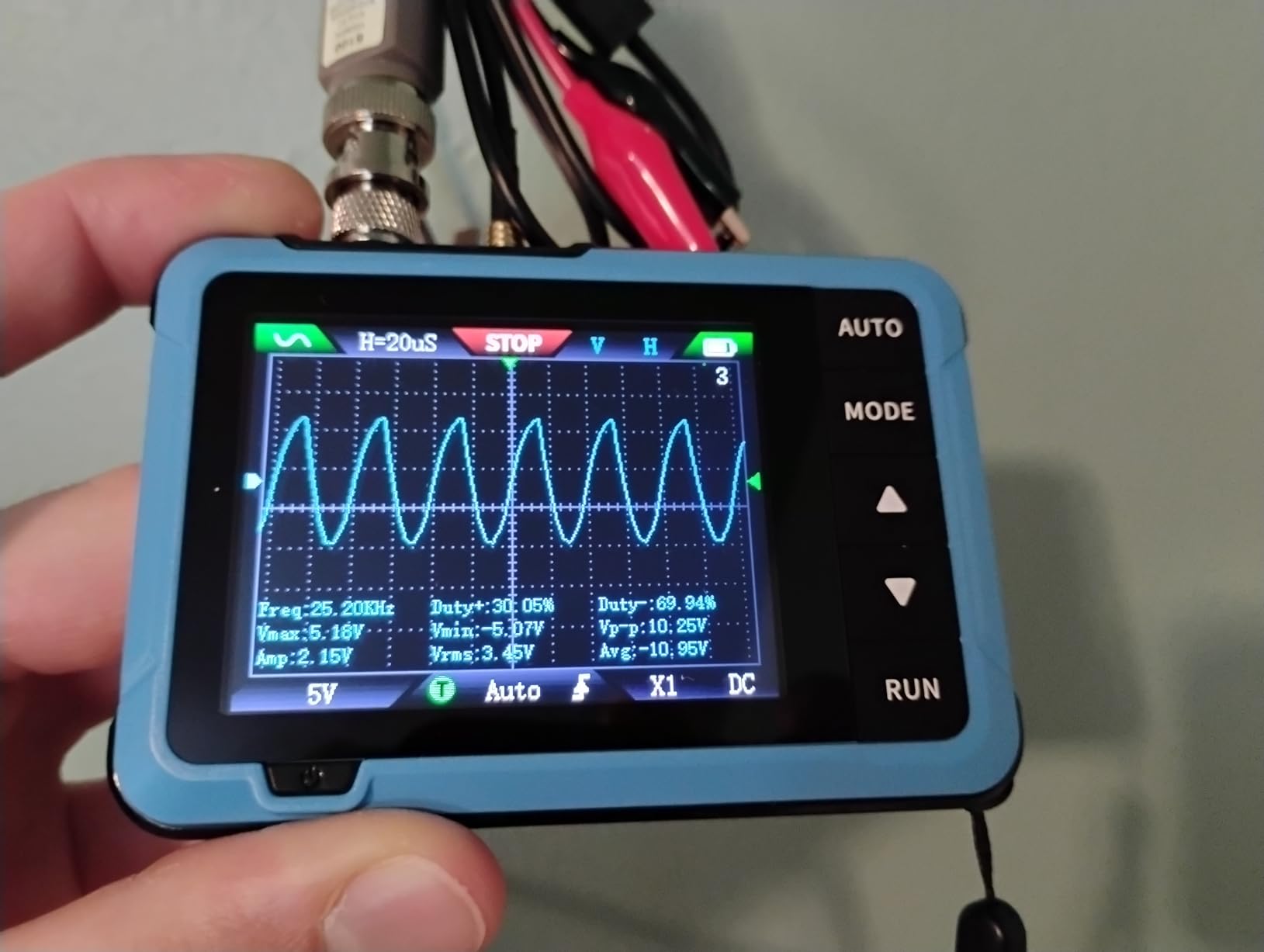 FNIRSI DSO-510 2-in-1 10MHz Handheld Oscilloscope DDS Signal Generator customer photo 1