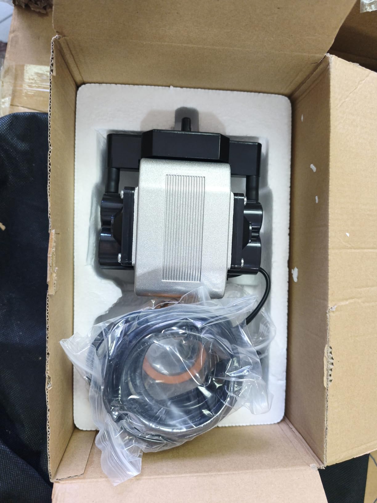 Air Assist for La-ser Cutter and Engraver, Air Assist Pump for La-ser Cutter, Stable 30L/min Airflow, for D1,D1 Pro La-ser Engraver and Other Cutter, Remove Smoke, Dust, Protect La-ser Lens. customer photo 2