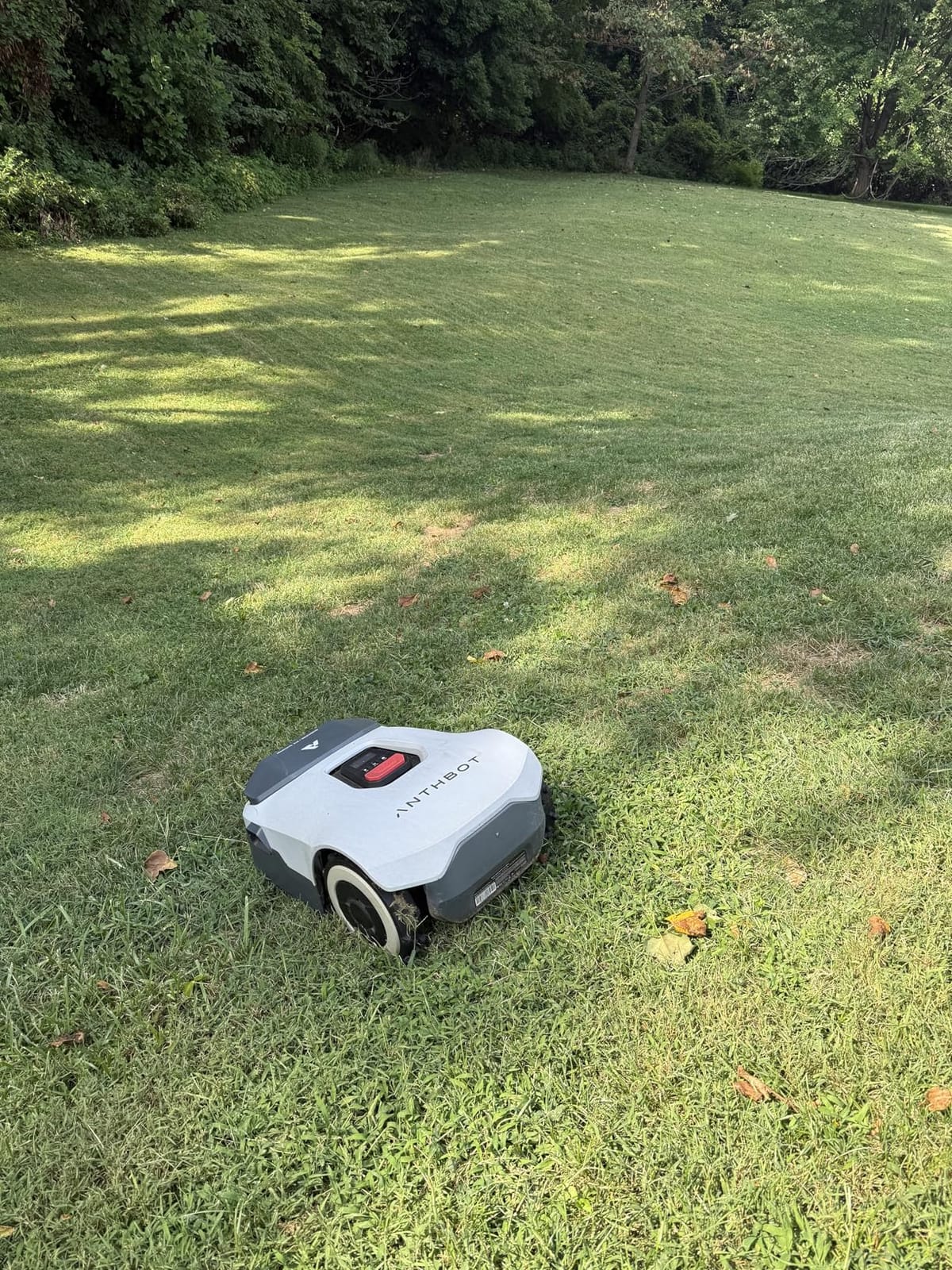 Robot Lawn Mower NO Wire - 0.9 Acre, Full Band RTK+4-Eye Vision Robotic Lawnmower, Automatic Mapping, 30 Multi-Zone Management, Accurate Obstacle Avoidance, Intelligent Anti-Theft, APP Control customer photo 2
