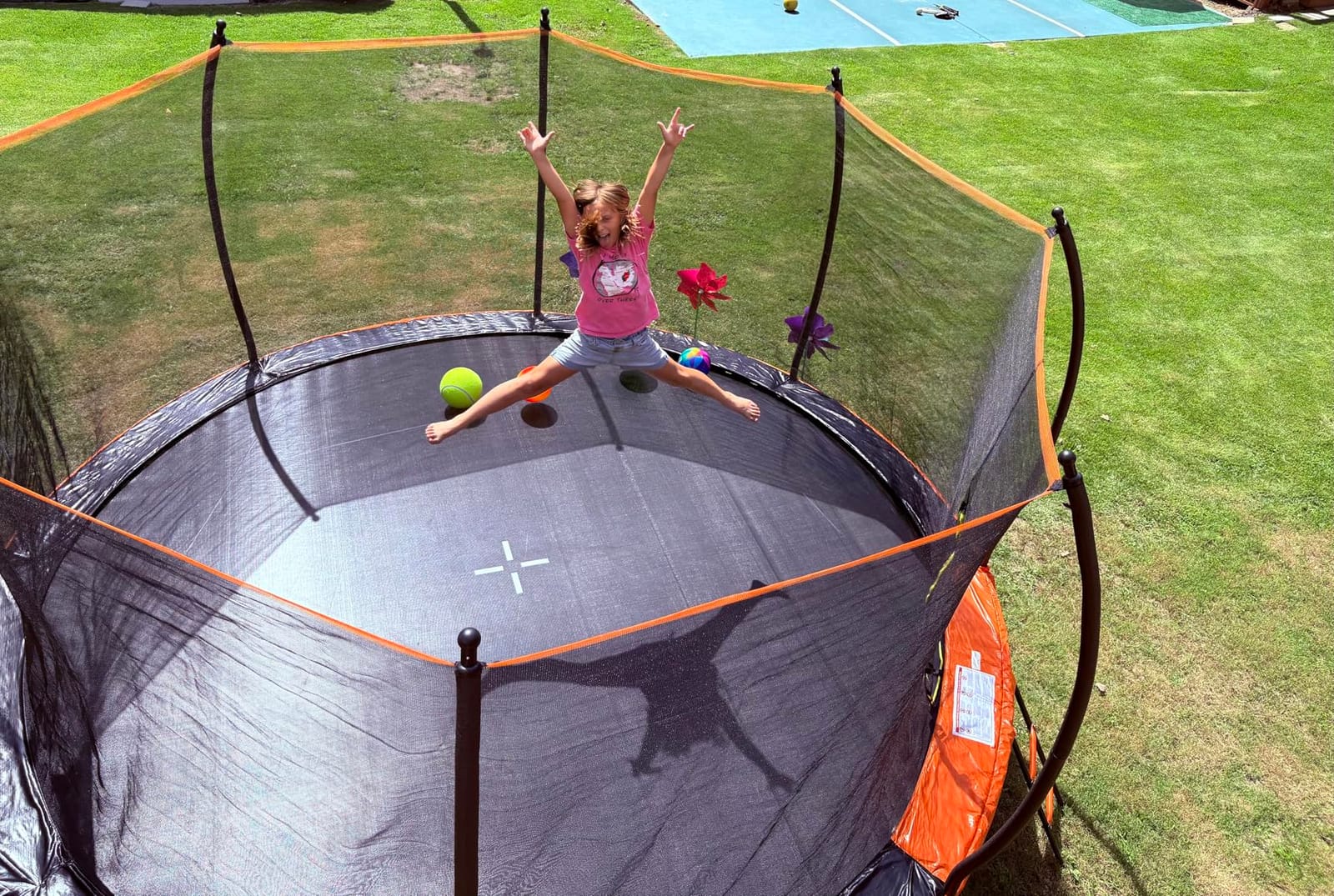 YUMPIE 8FT 10FT 12FT 14FT 16FT Quick-Connect Outdoor Trampoline with Ladder customer photo 1