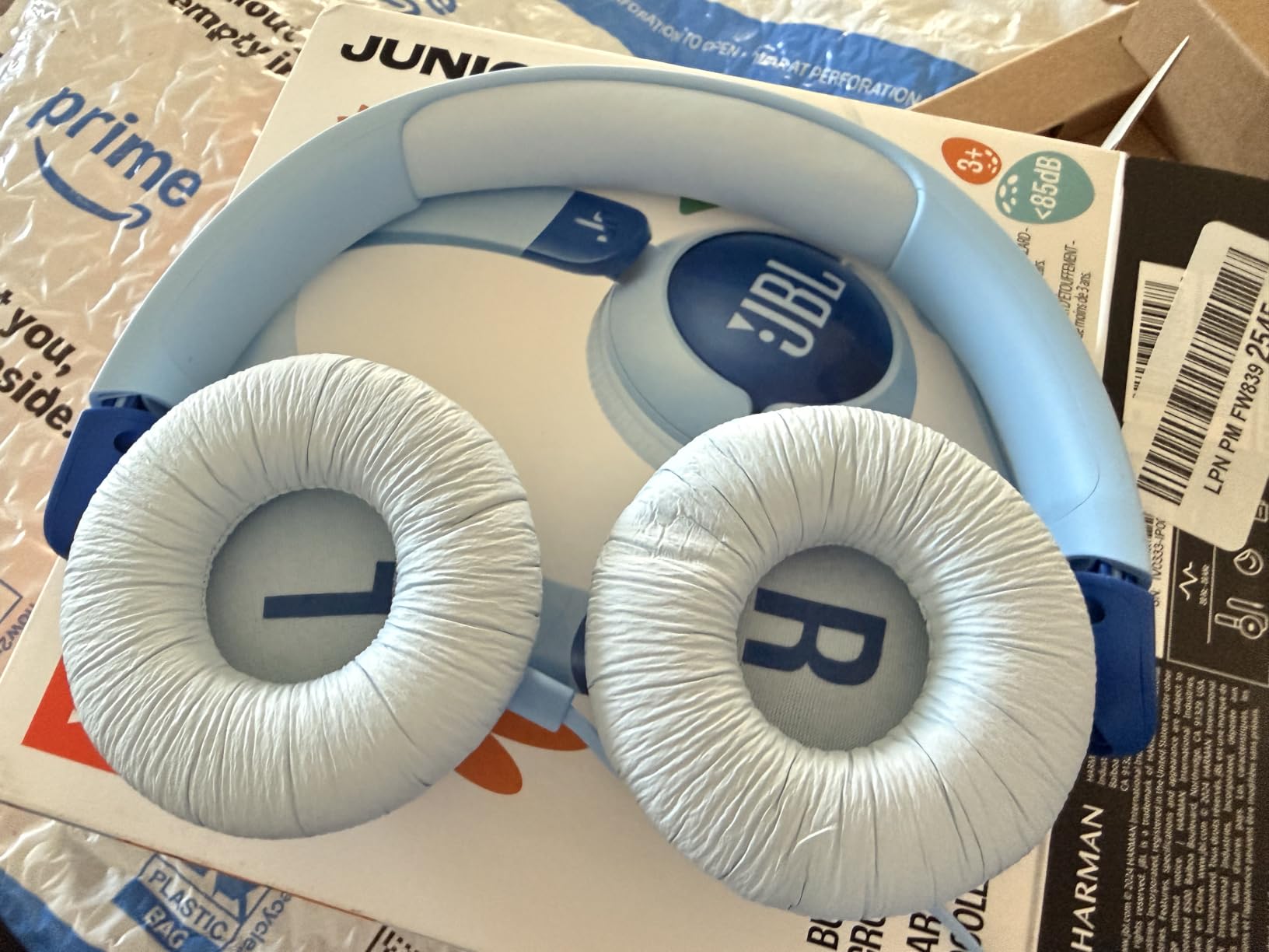 JBL Junior 320 Kids Headphones, Wired, Volume-Limited - Blue customer photo 2