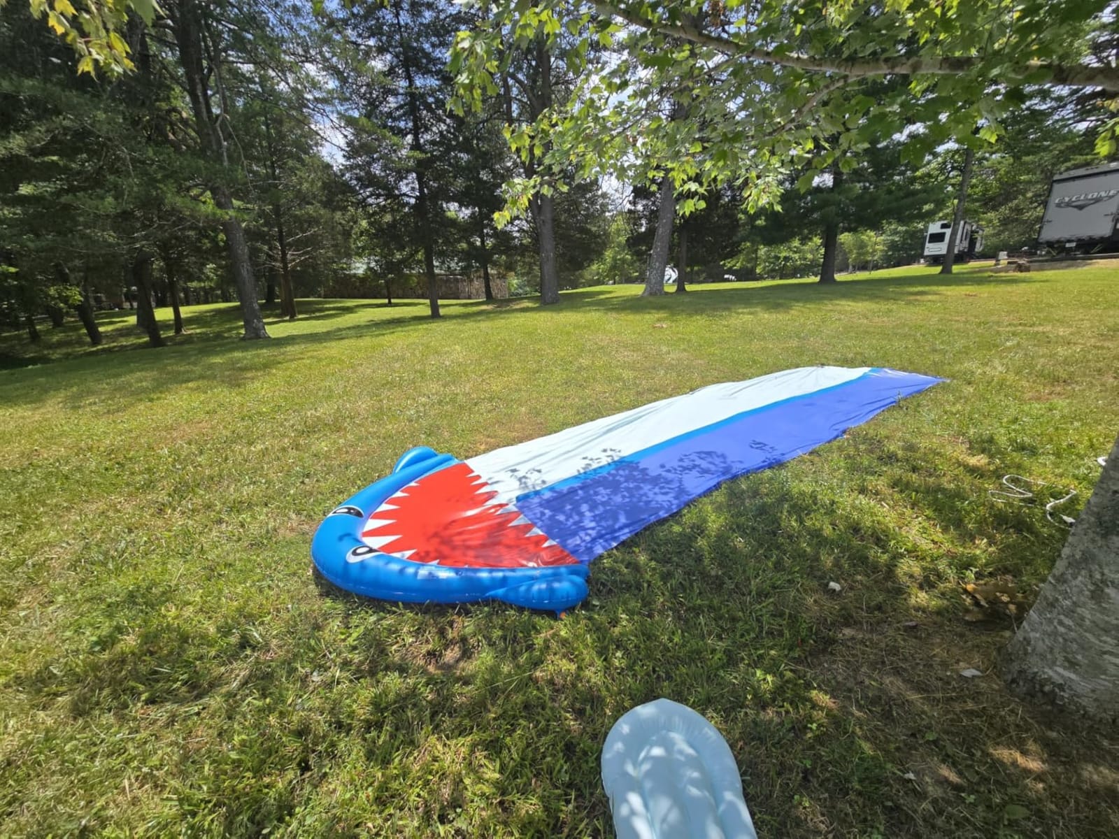 TOY Life Shark Water Slide, 20 Ft, 2 Lanes, 2 Bodyboards, Ages 3-10 customer photo 2